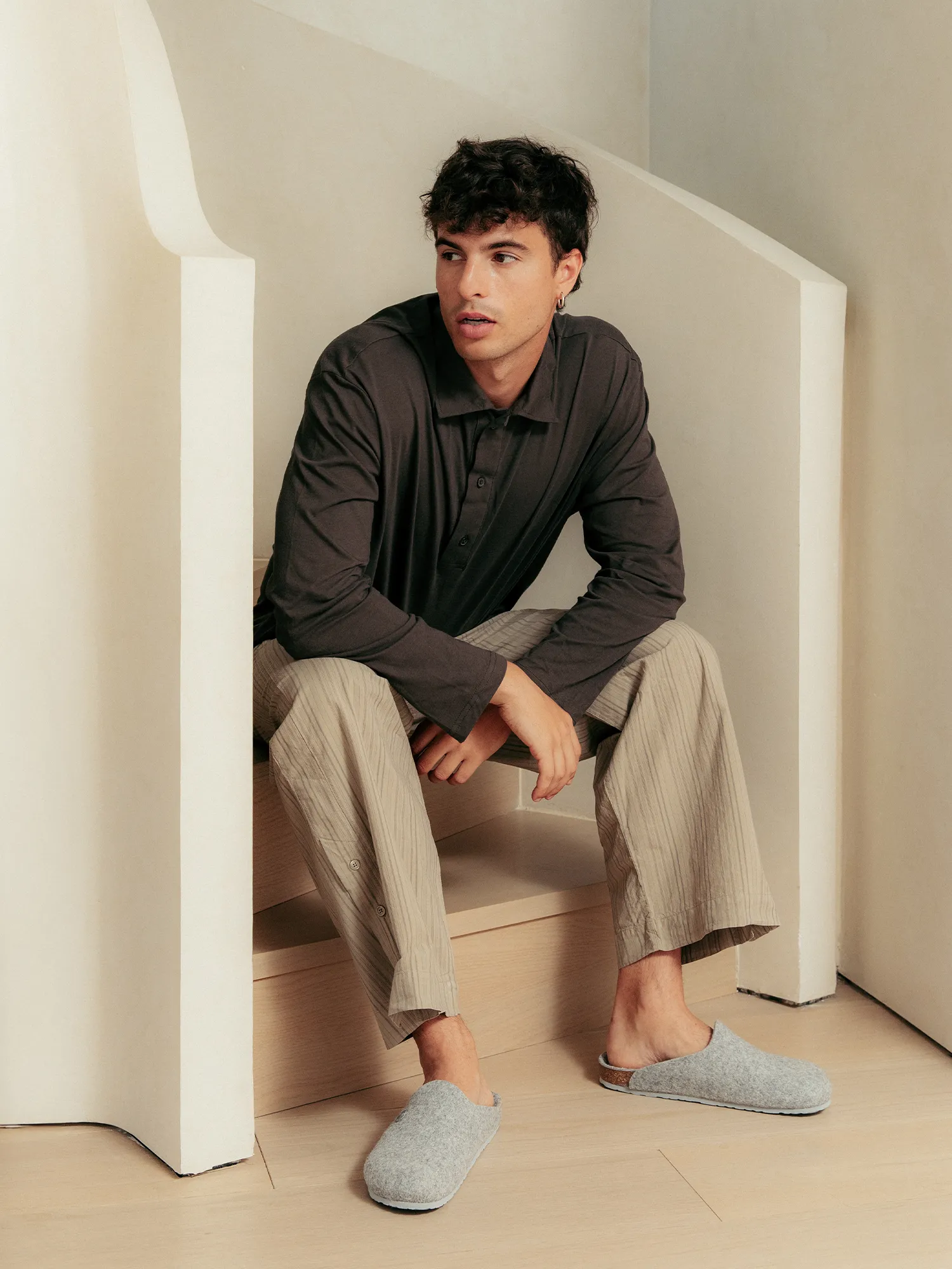 HELSINKI MONOCHROME GRAY MAN sold by Genuins