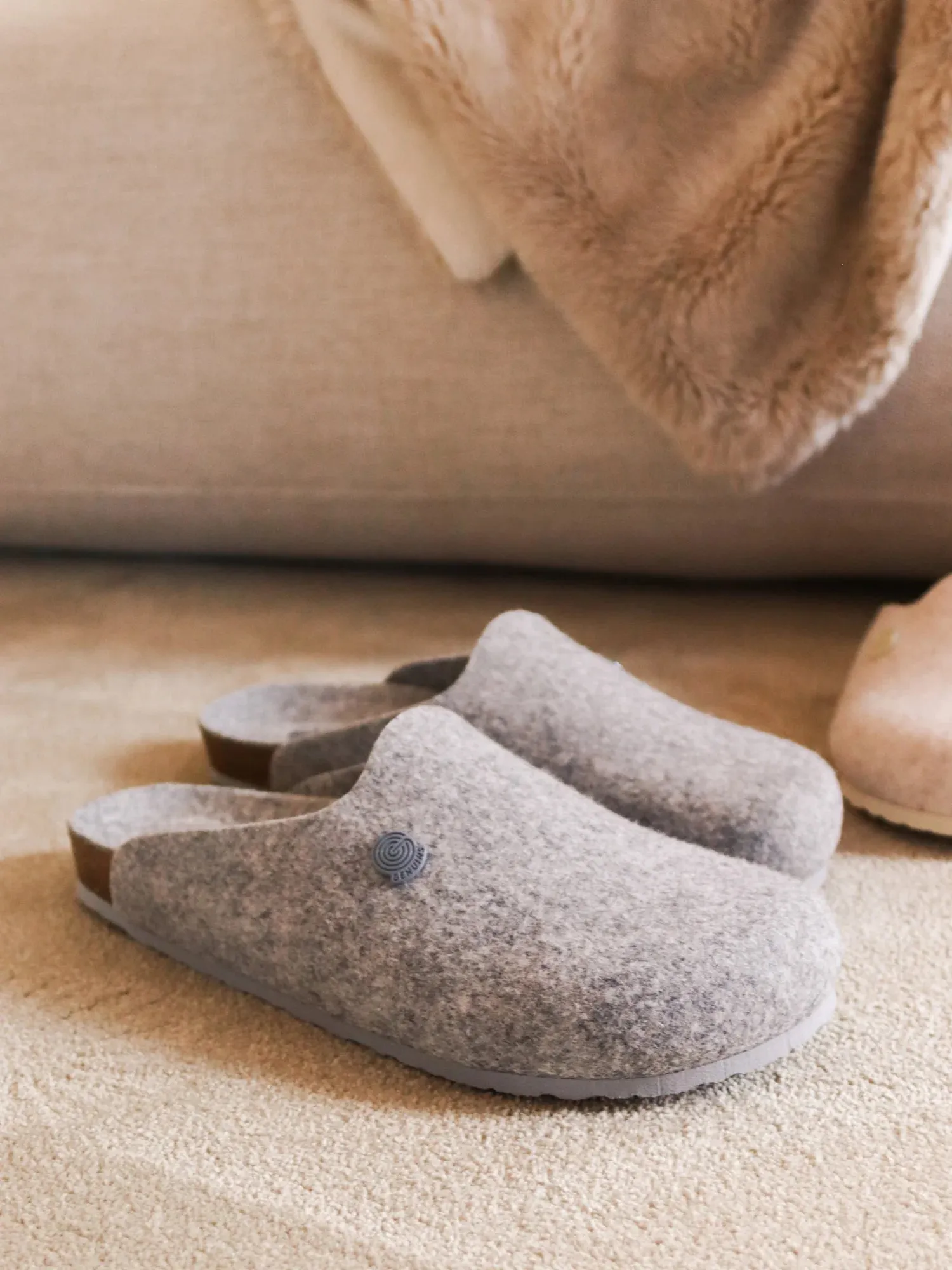 HELSINKI MONOCHROME GRAY WOMAN sold by Genuins