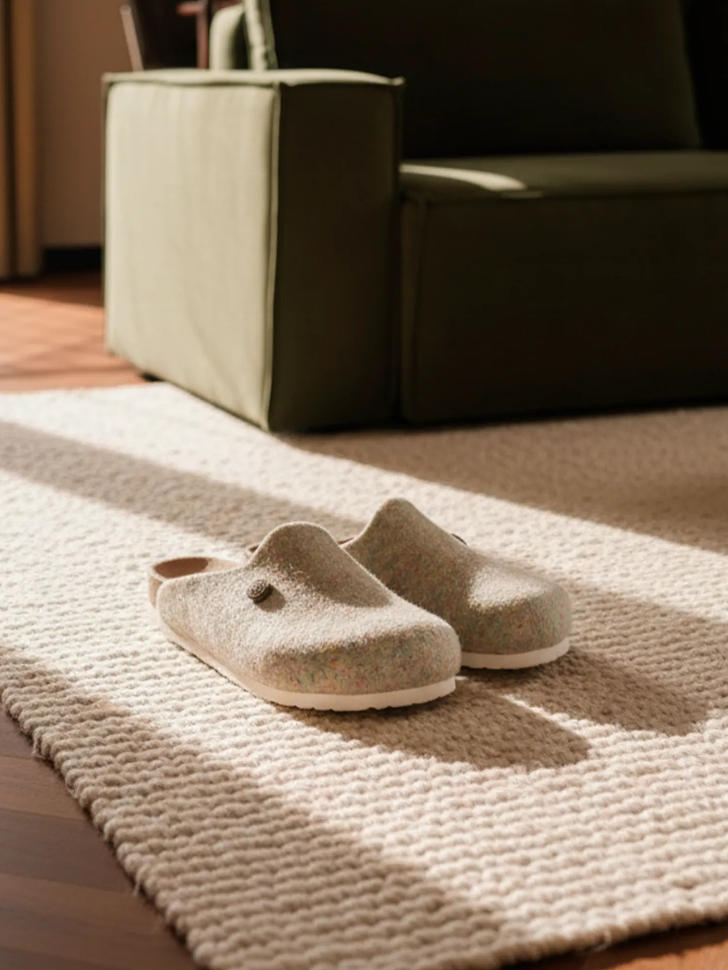 ZUECO EXTRA GRATIS sold by Genuins