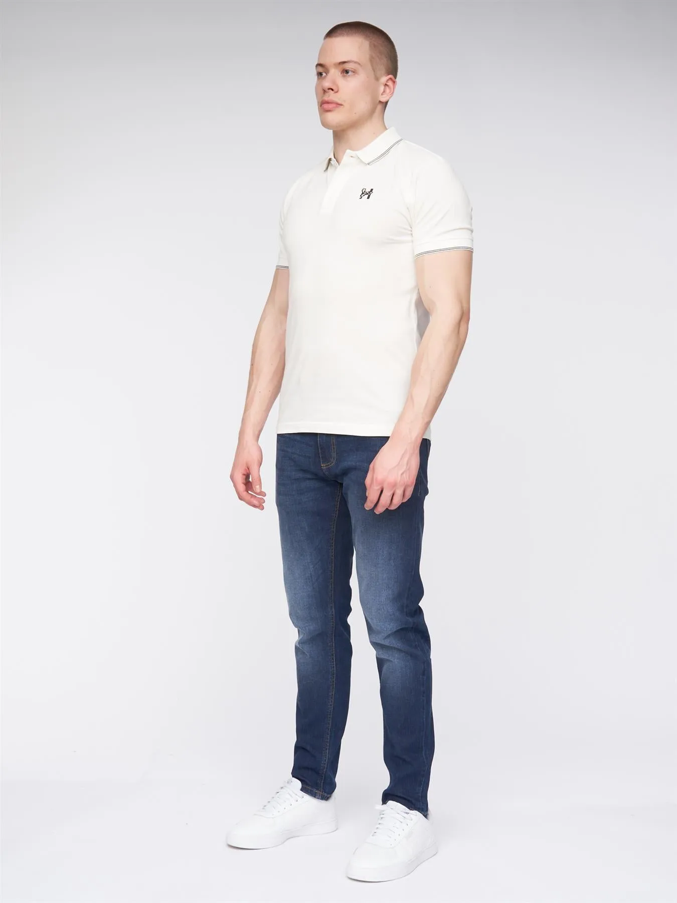 Moorehen Polo White sold by Henleys product image thumbnail 2