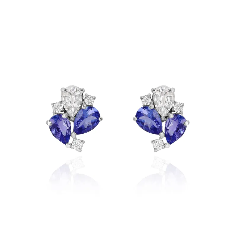 Trinity Earrings sold by Veniroeshop