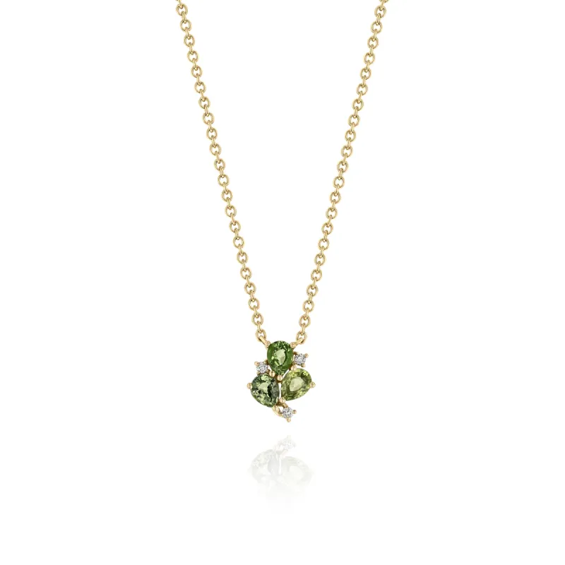 Petite Trinity Necklace sold by Veniroeshop