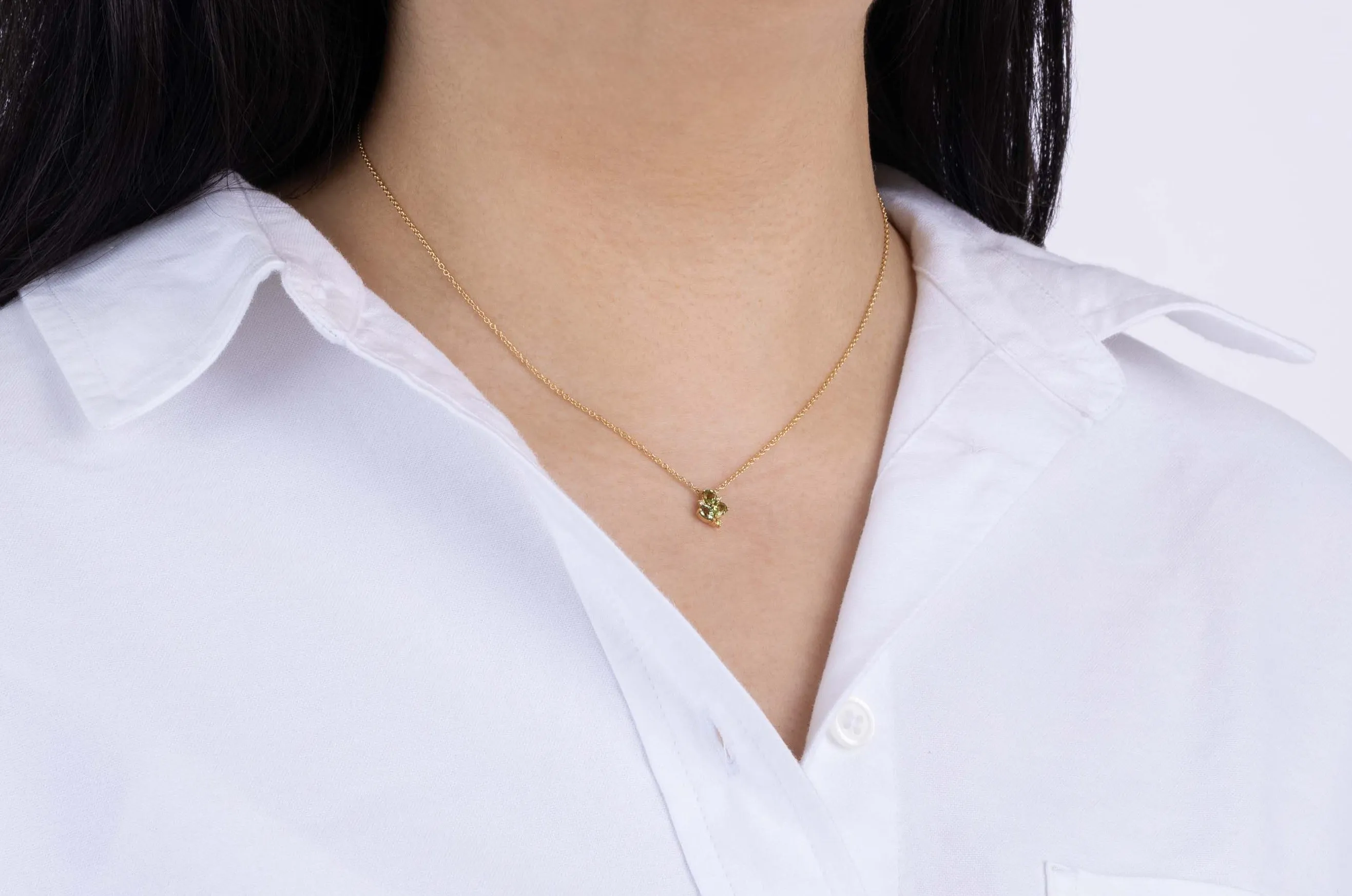 Petite Trinity Necklace sold by Veniroeshop product image thumbnail 2