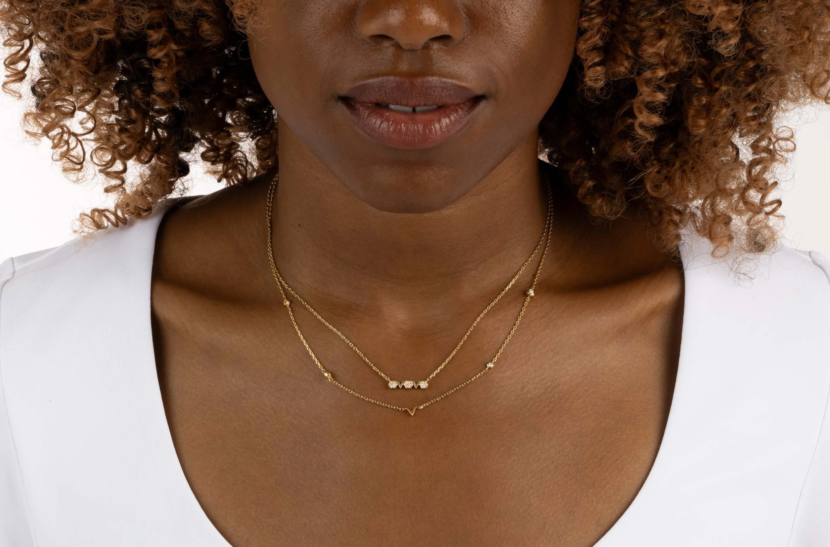 V Diamond Necklace sold by Veniroeshop product image thumbnail 2
