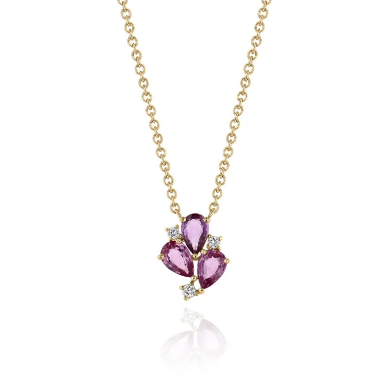 Trinity Necklace sold by Veniroeshop