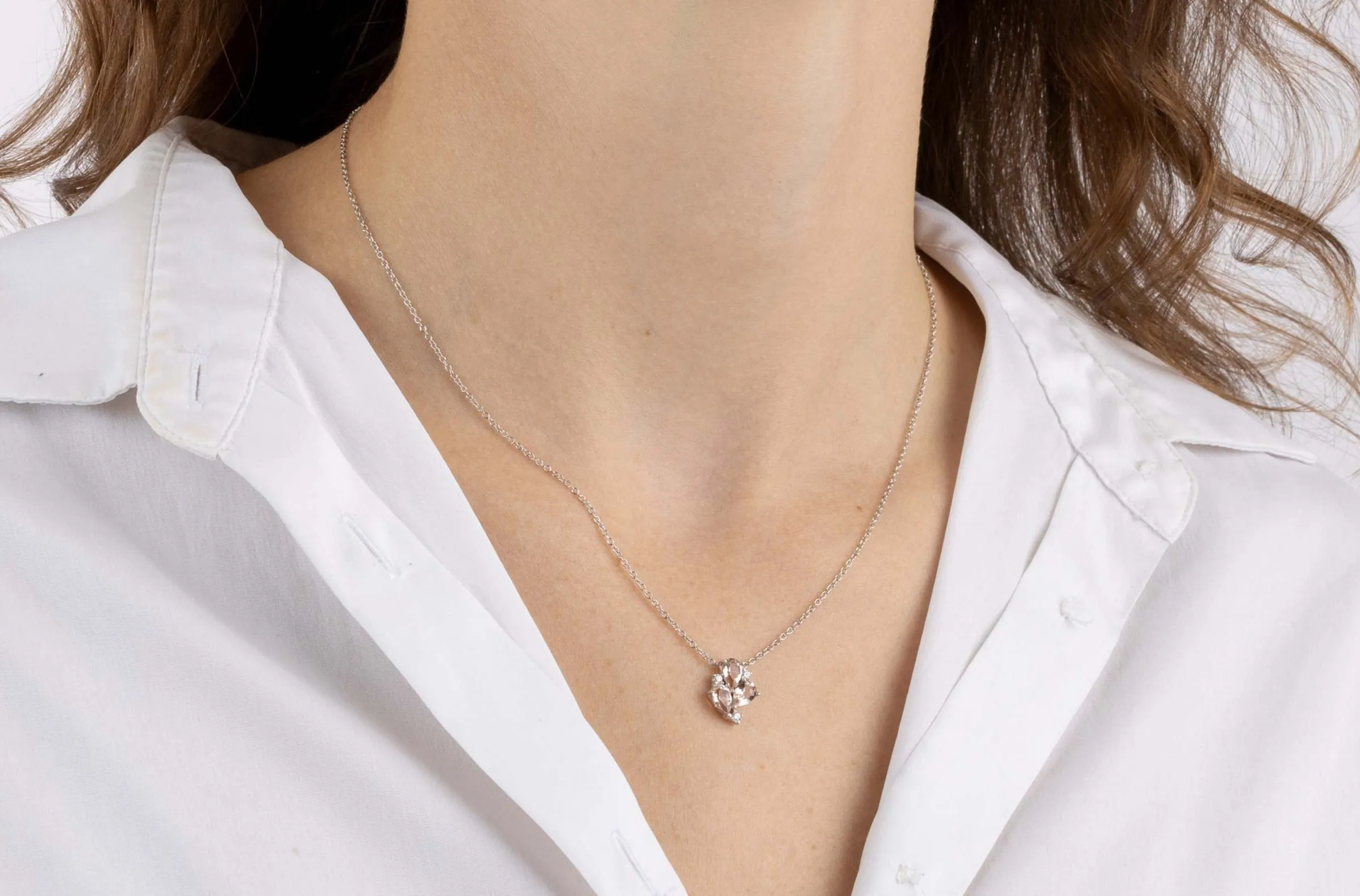 Trinity Necklace sold by Veniroeshop product image thumbnail 2