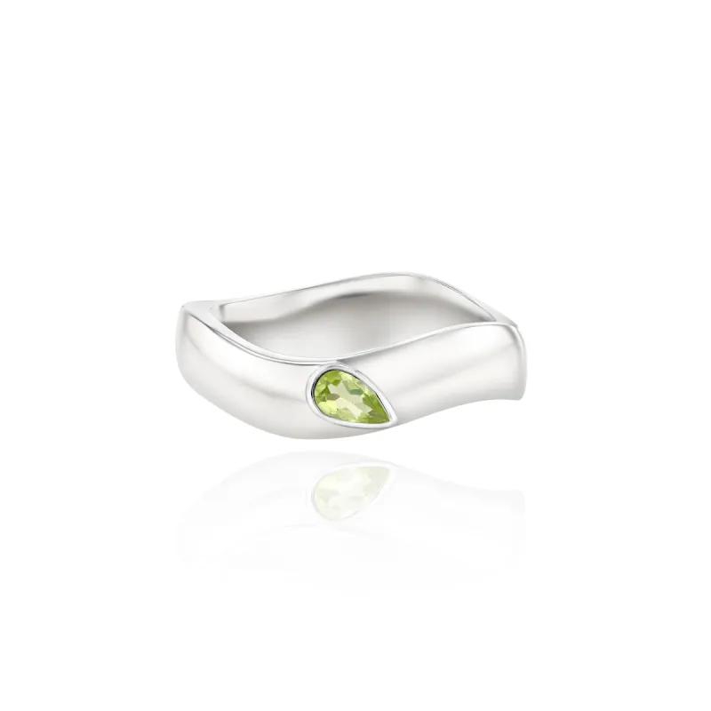 Silver Curve Ring sold by Veniroeshop
