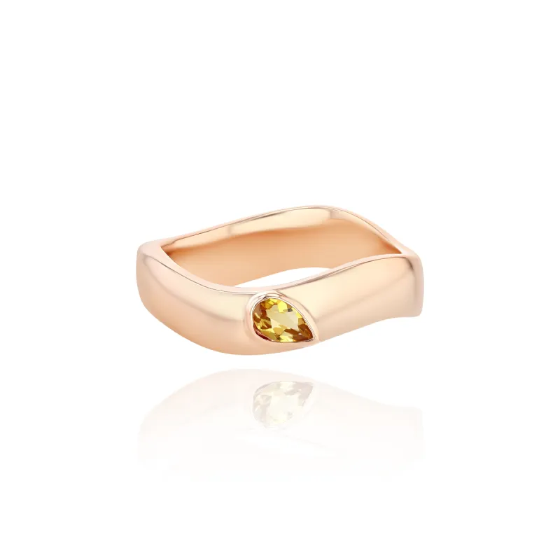 Rose Gold Vermeil Gemstone Curve Ring sold by Veniroeshop