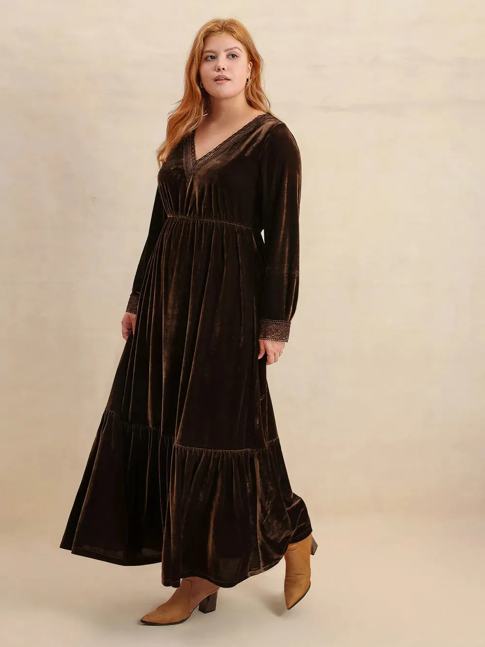 Plus Size Lace Detail V-Neck Long Sleeve Midi Dress sold by Gigi Laurent product image thumbnail 2