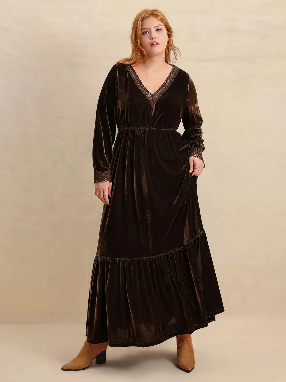 Plus Size Lace Detail V-Neck Long Sleeve Midi Dress sold by Gigi Laurent product image thumbnail 5
