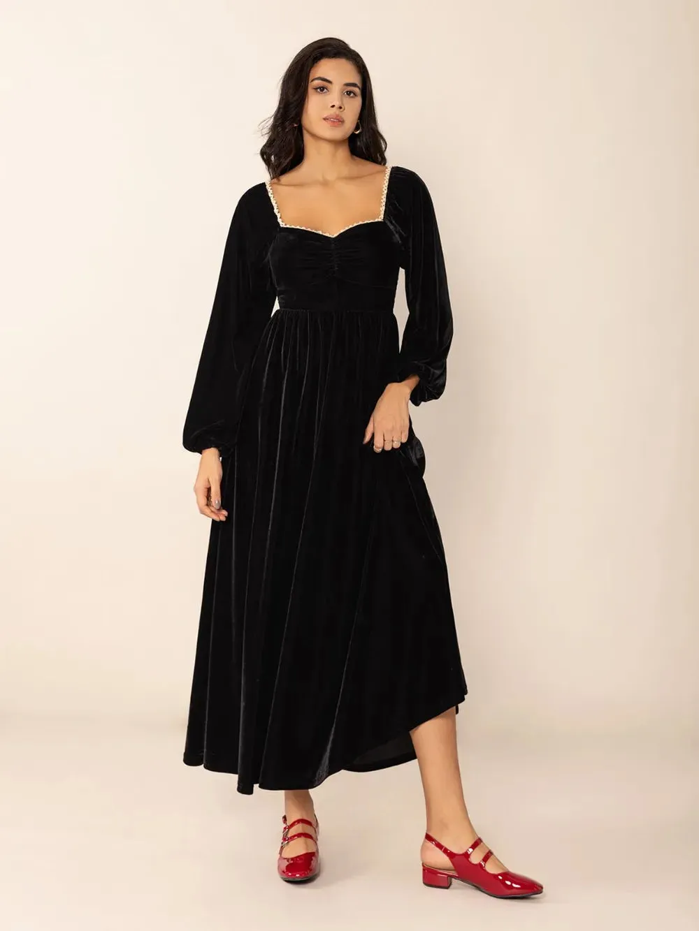 Sweetheart Neck Long Sleeve Midi Dress sold by Gigi Laurent product image thumbnail 5