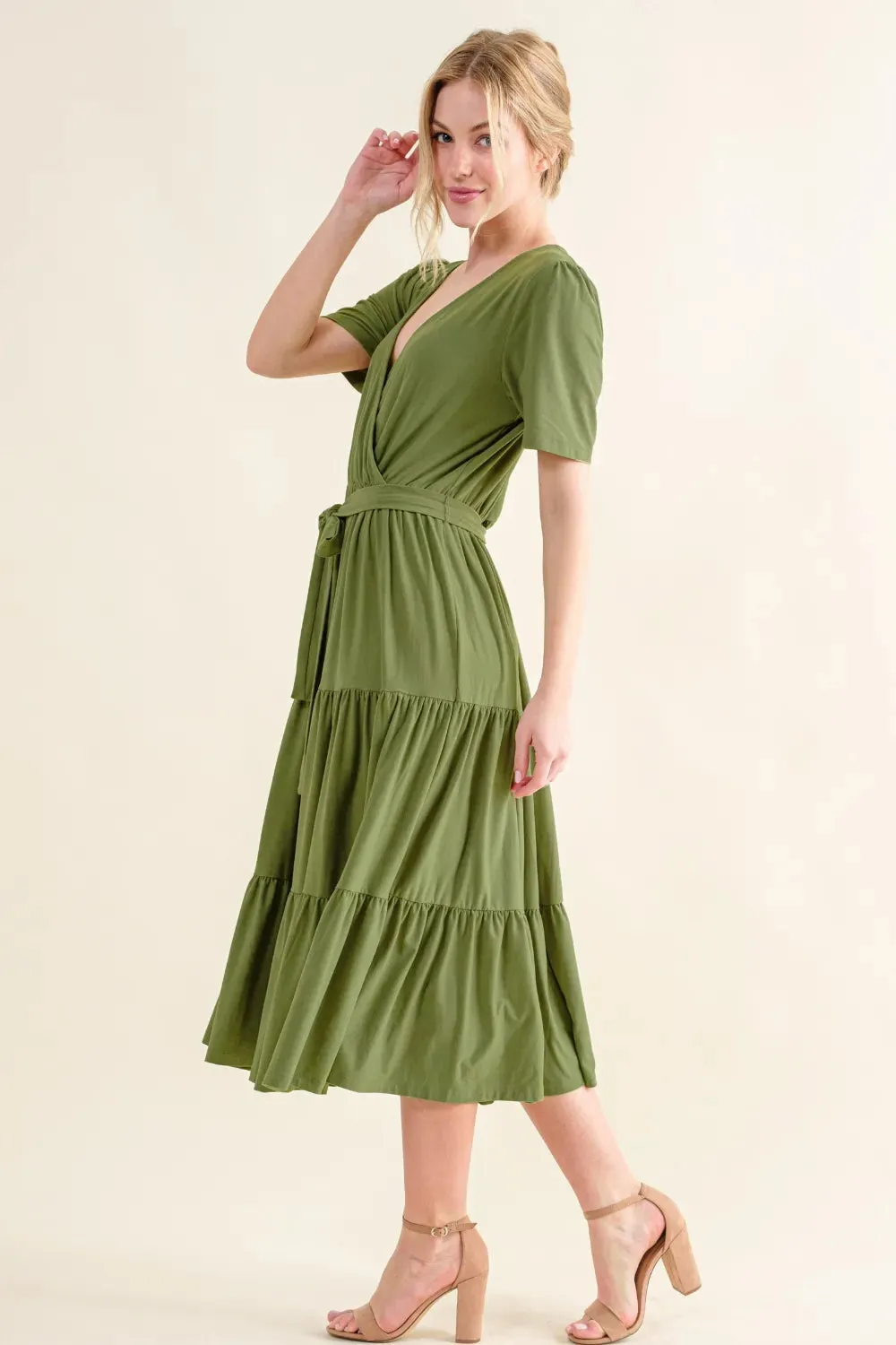 And The Why Soft Short Sleeve Tiered Midi Dress sold by Gigi Laurent product image thumbnail 3