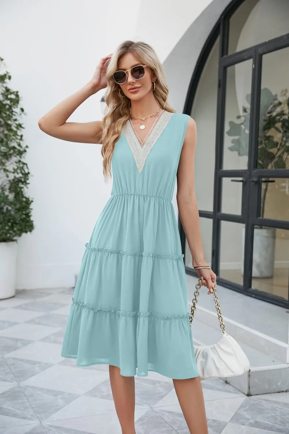 Contrast V-Neck Sleeveless Tiered Dress sold by Gigi Laurent product image thumbnail 4
