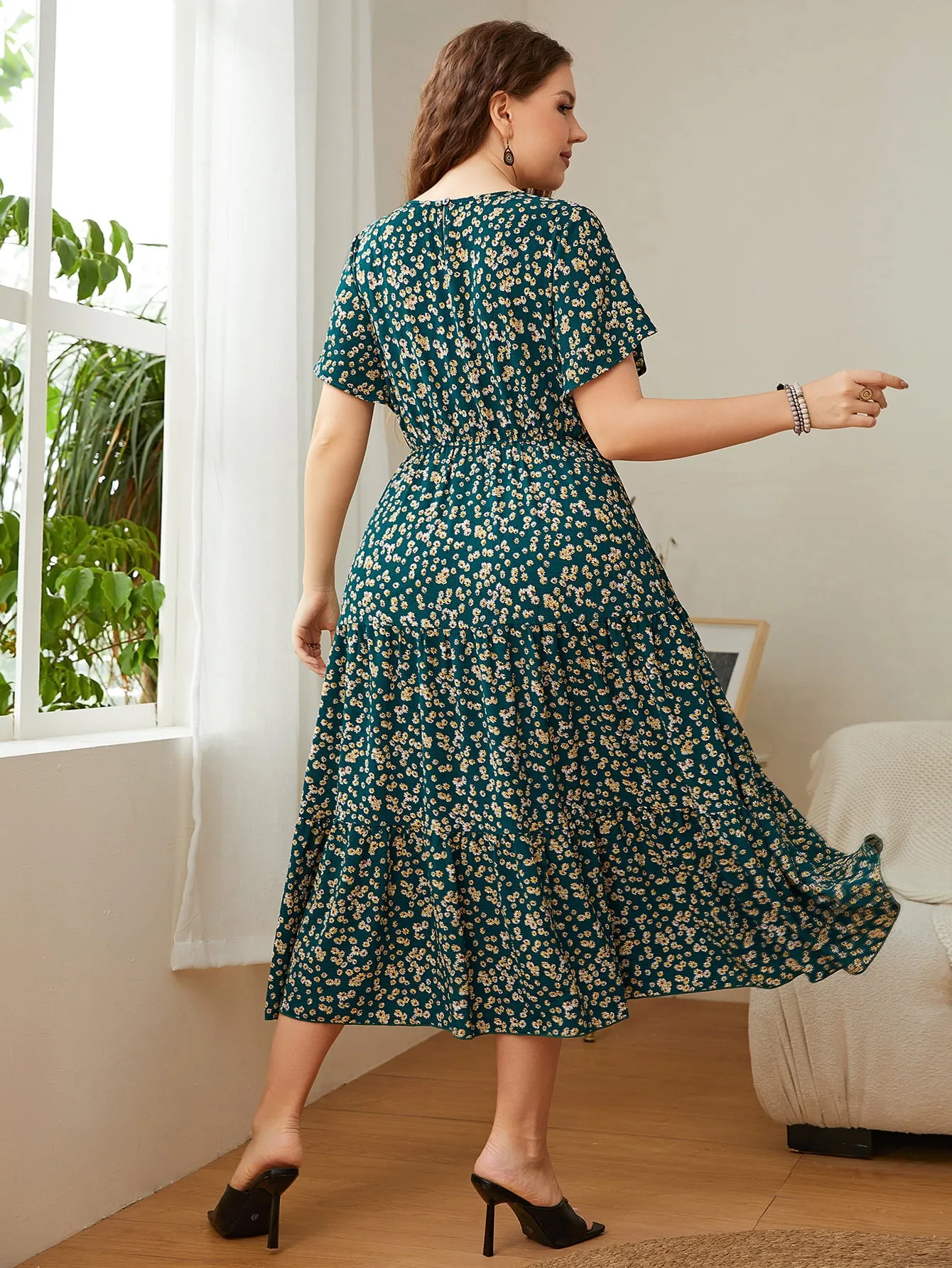 Honey Plus Size Floral Round Neck Short Sleeve Midi Dress sold by Gigi Laurent product image thumbnail 2