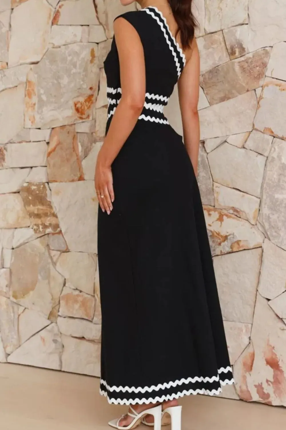 Cutout Contrast Trim Single Shoulder Dress sold by Gigi Laurent product image thumbnail 4