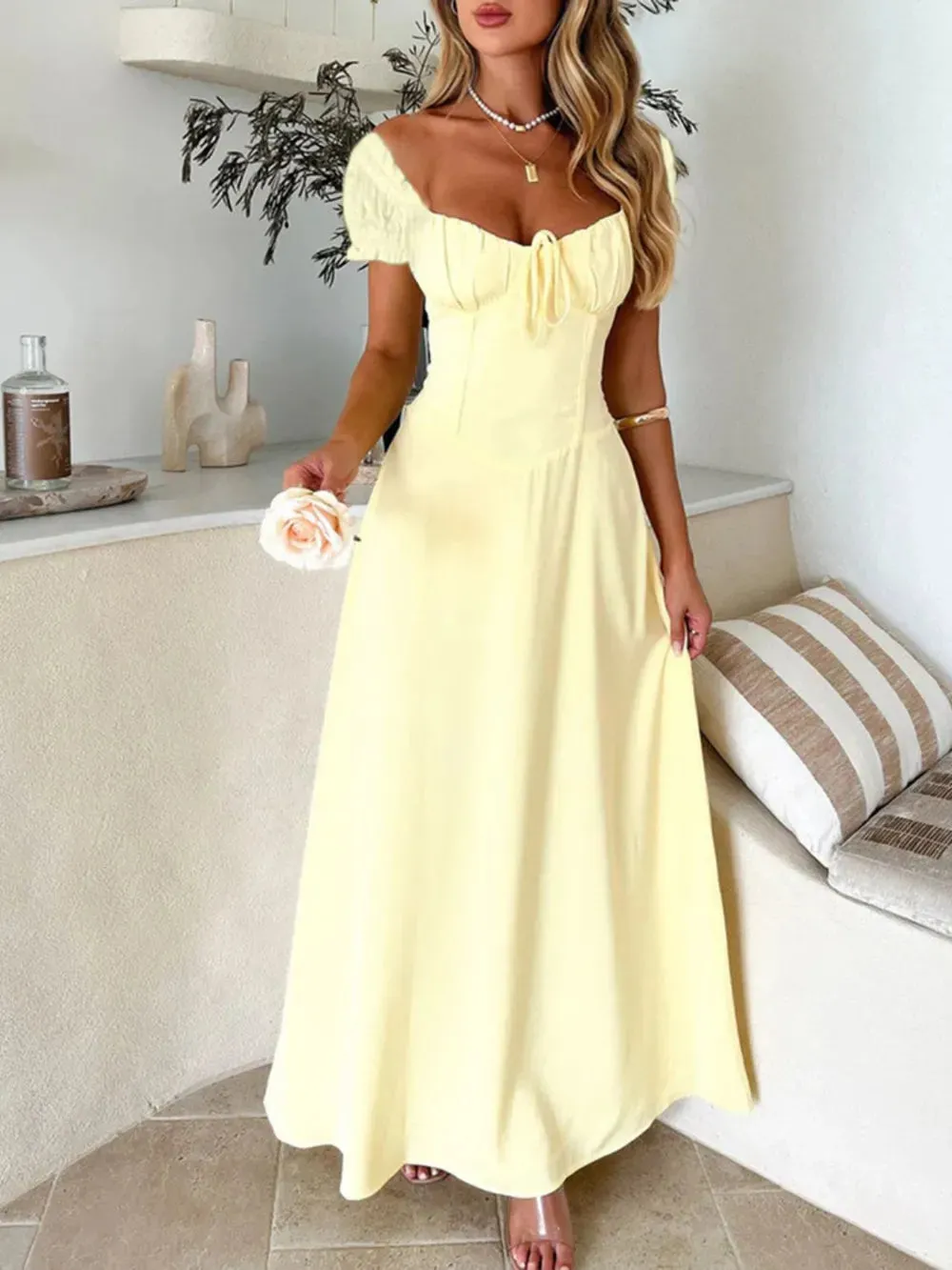 Devine Sweetheart Neck Short Sleeve Maxi Dress sold by Gigi Laurent product image thumbnail 3
