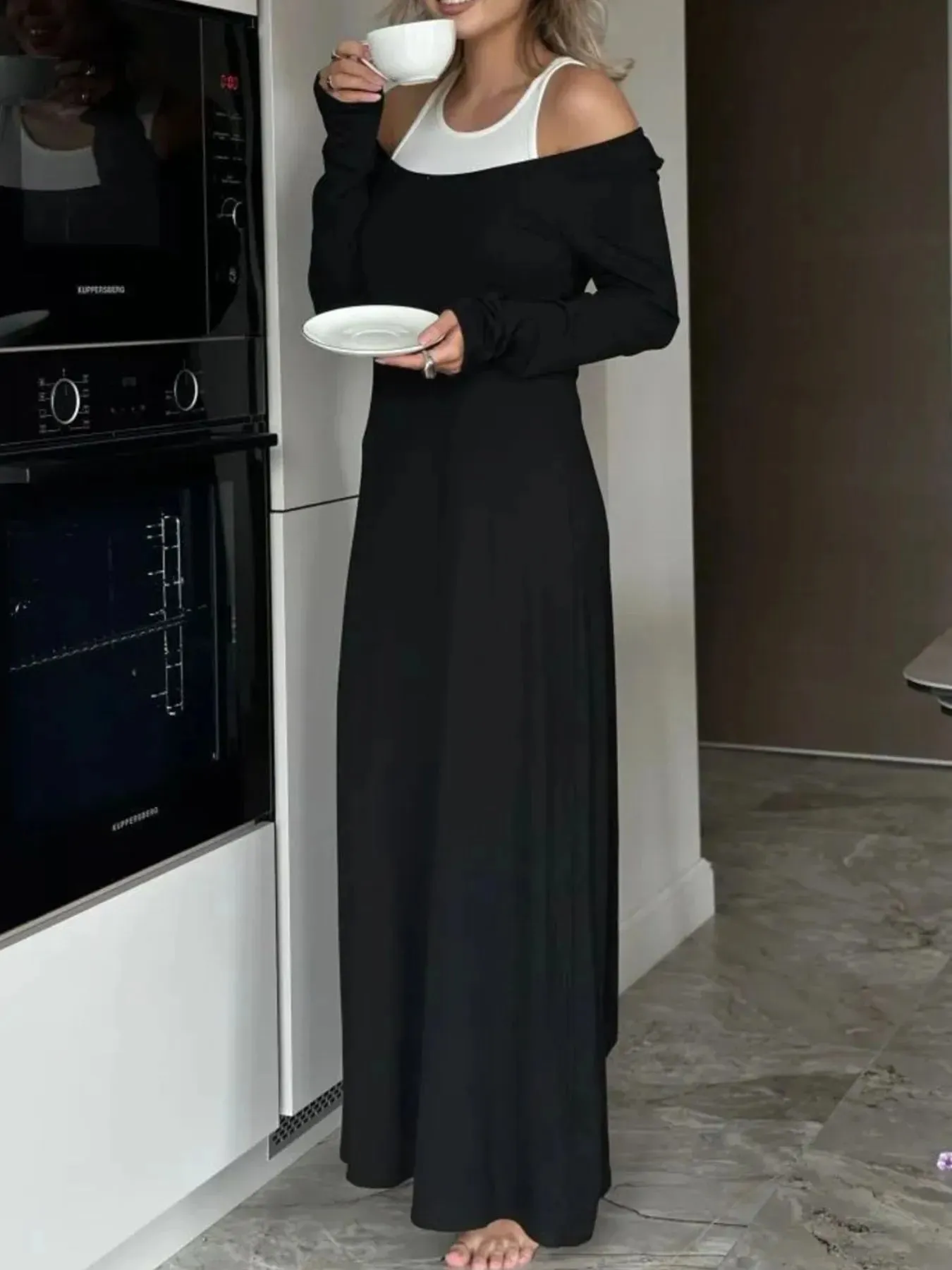 Contrast Long Sleeve Maxi Dress sold by Gigi Laurent product image thumbnail 4