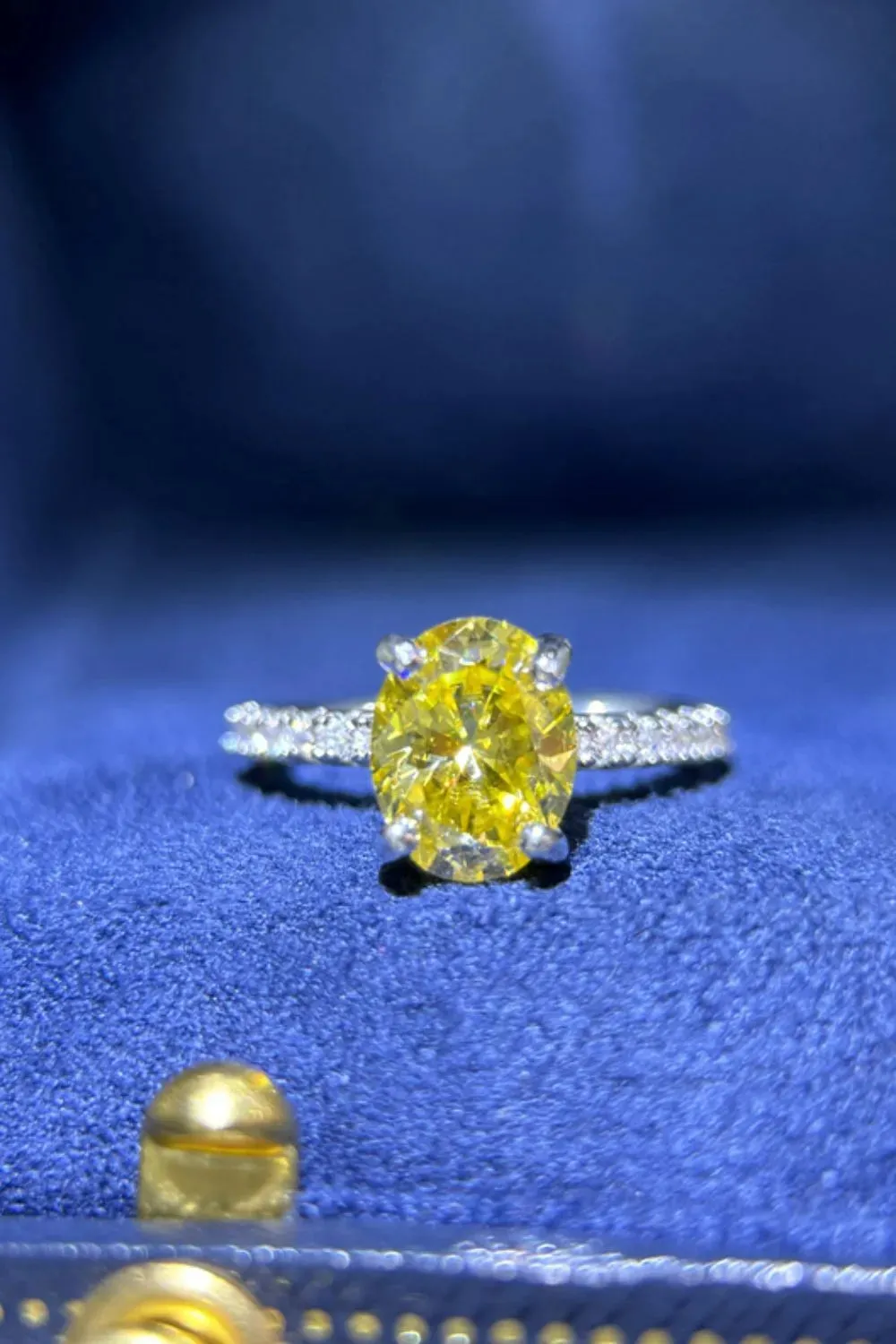 2 Carat Moissanite 925 Sterling Silver Ring sold by Gigi Laurent product image thumbnail 3