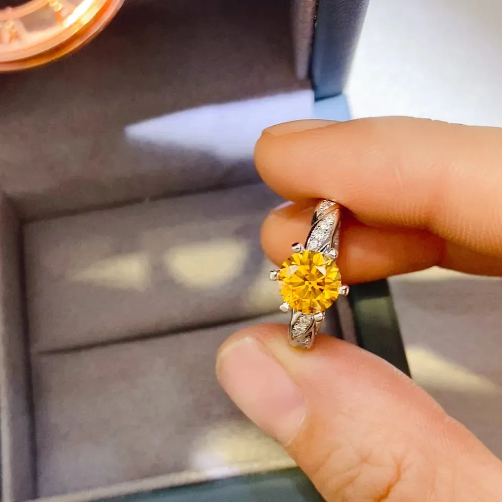 2 Carat Moissanite 925 Sterling Silver Ring sold by Gigi Laurent product image thumbnail 4