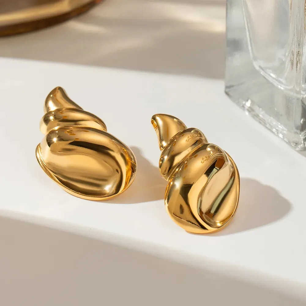 18K Gold-Plated Conch Earrings sold by Gigi Laurent product image thumbnail 4