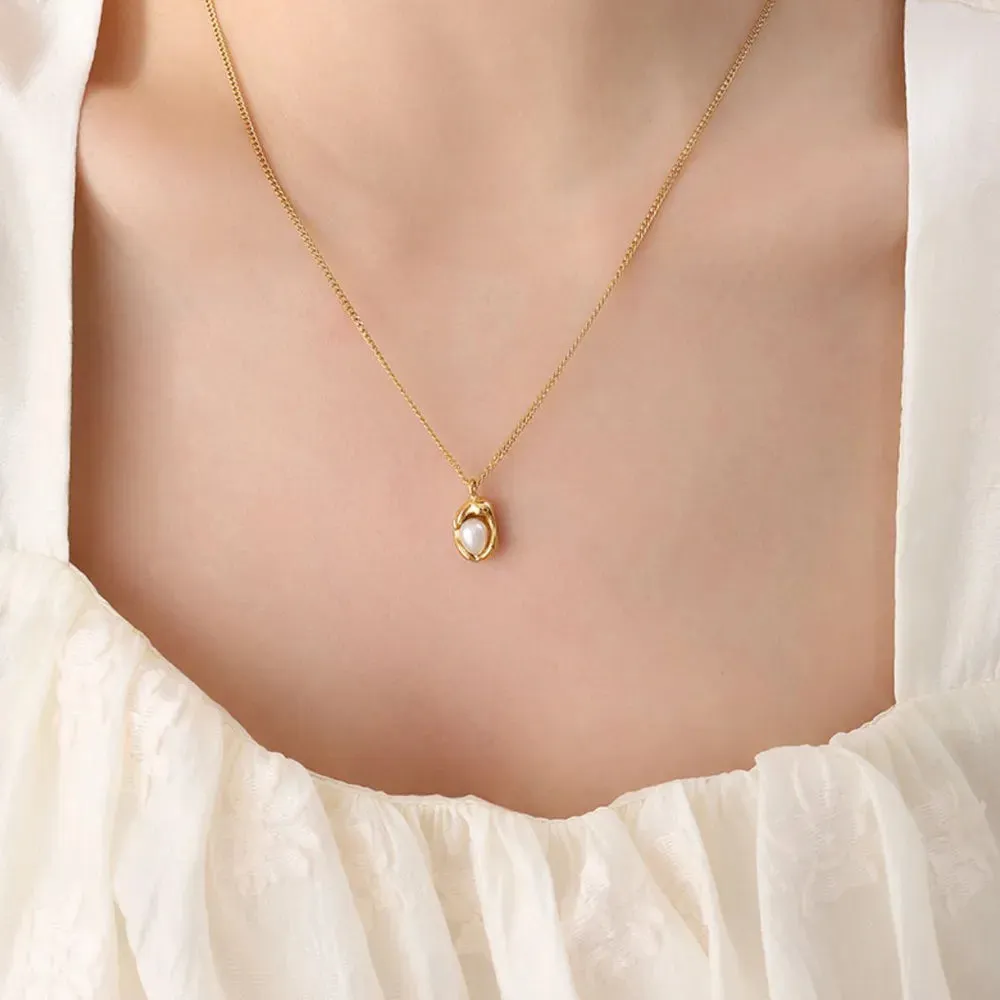 18K Gold-Plated Pearl Pendant Necklace sold by Gigi Laurent product image thumbnail 2