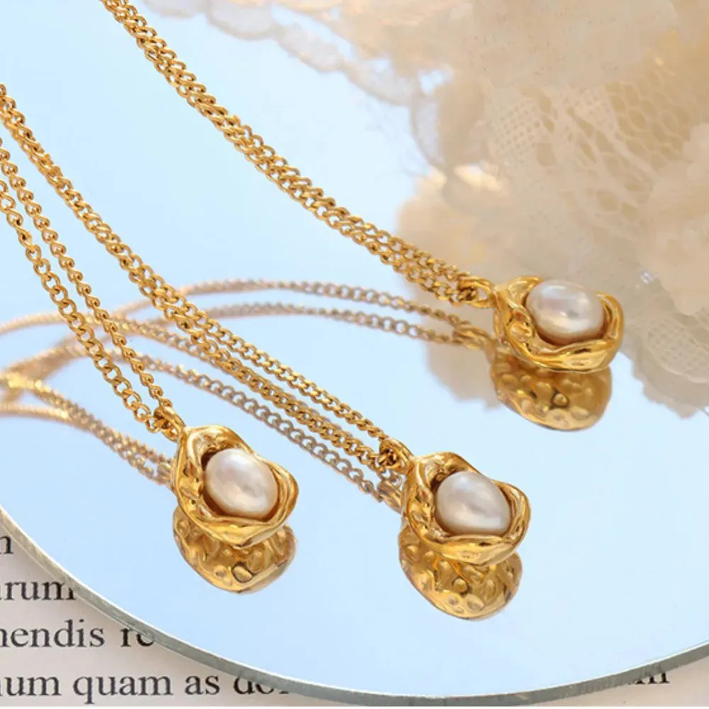 18K Gold-Plated Pearl Pendant Necklace sold by Gigi Laurent product image thumbnail 4