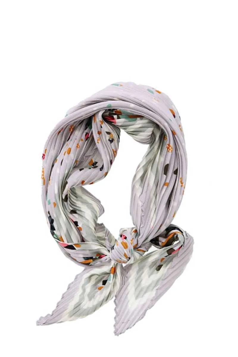 Stylish Fleeted Floral Print Bandanna sold by Gigi Laurent product image thumbnail 4