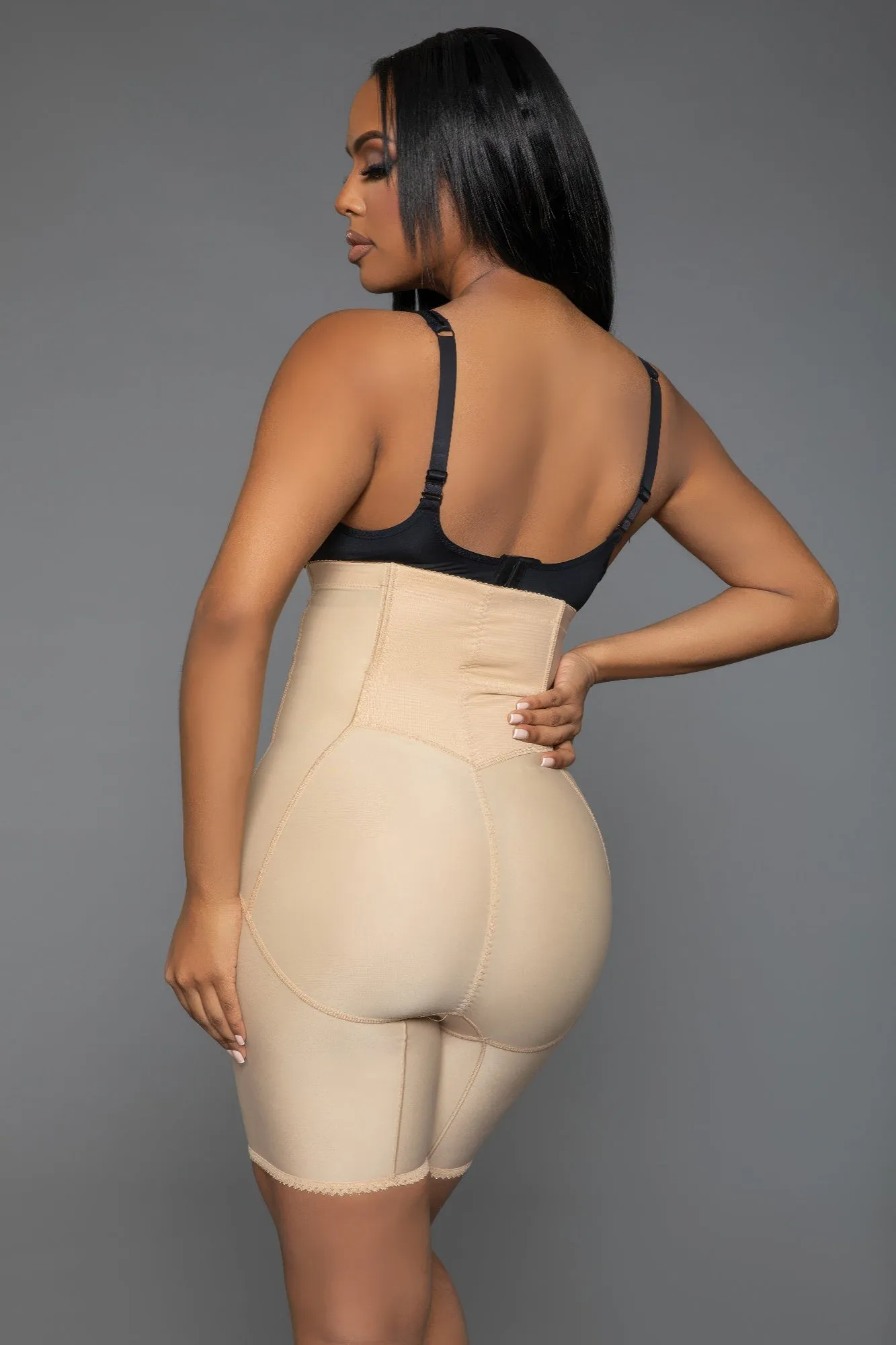Feeling My Curves Bodyshaper sold by Gigi Laurent product image thumbnail 3