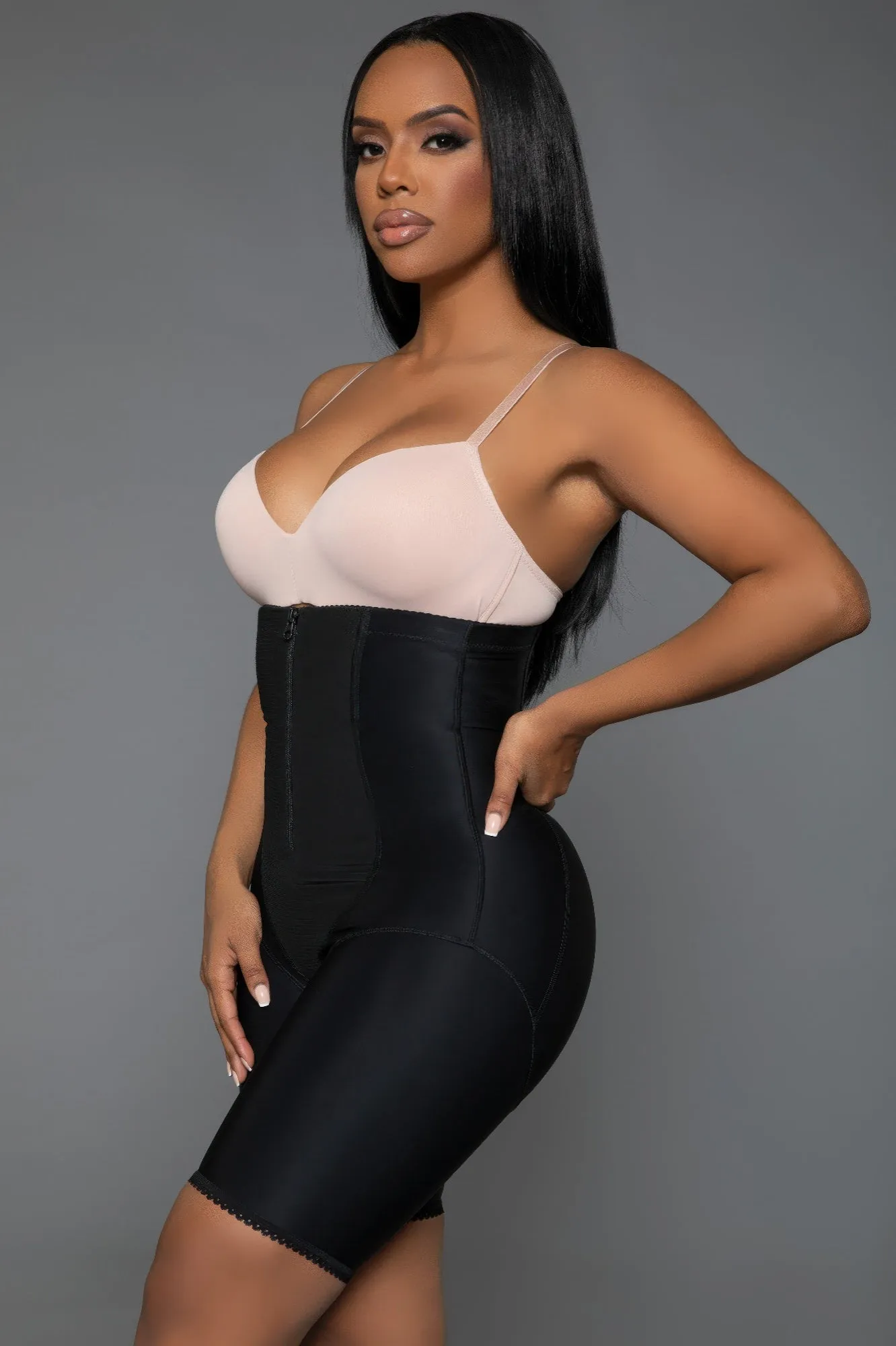 Feeling My Curves Bodyshaper sold by Gigi Laurent product image thumbnail 5