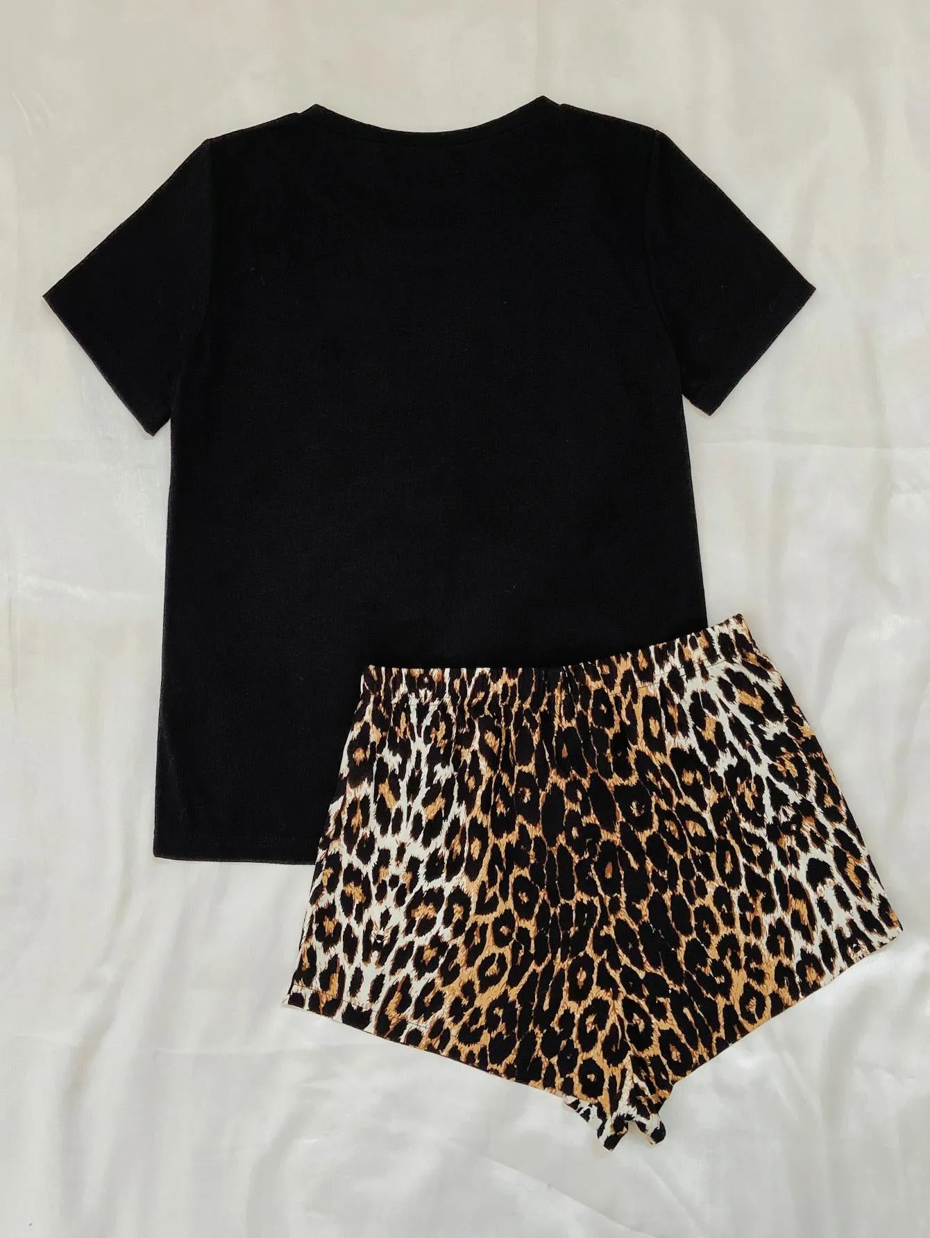 Leopard Lip Graphic Top and Shorts Lounge Set sold by Gigi Laurent product image thumbnail 2