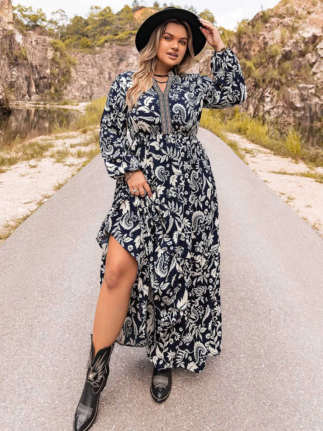 Plus Size Long Sleeve Maxi Dress sold by Gigi Laurent product image thumbnail 4