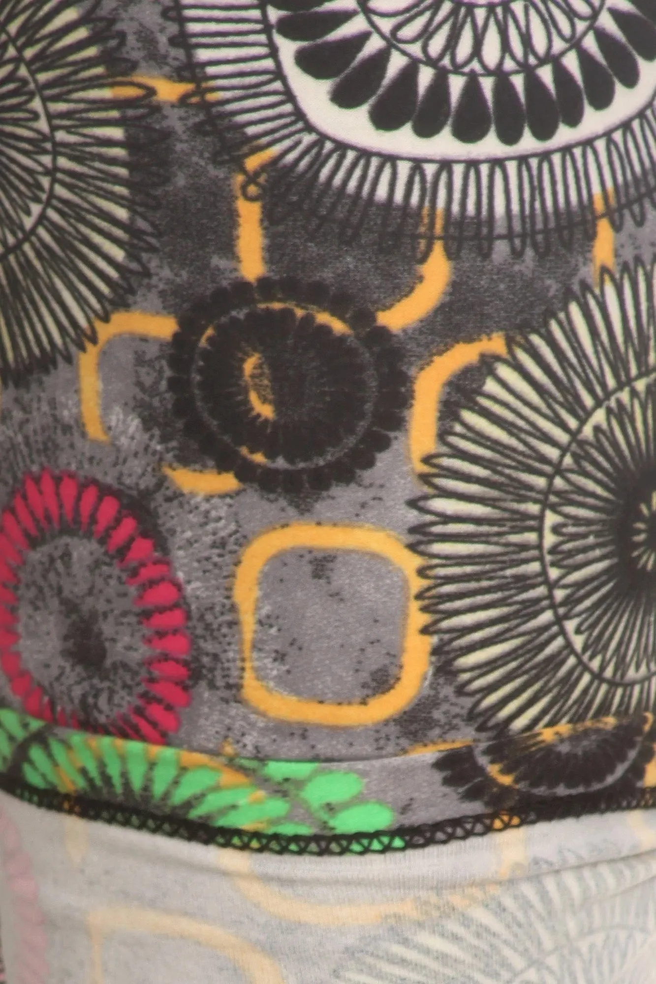 Plus Size Abstract Print, Full Length Leggings In A Slim Fitting Style With A Banded High Waist sold by Gigi Laurent product image thumbnail 4