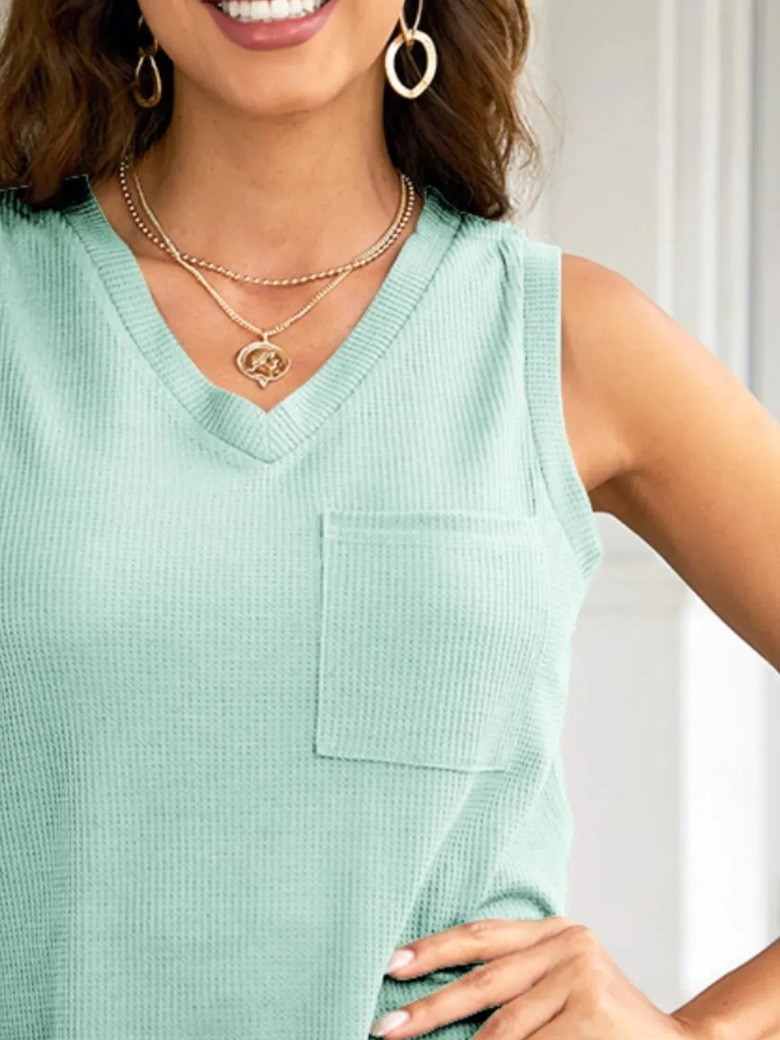 Pocketed V-Neck Tank sold by Gigi Laurent product image thumbnail 3