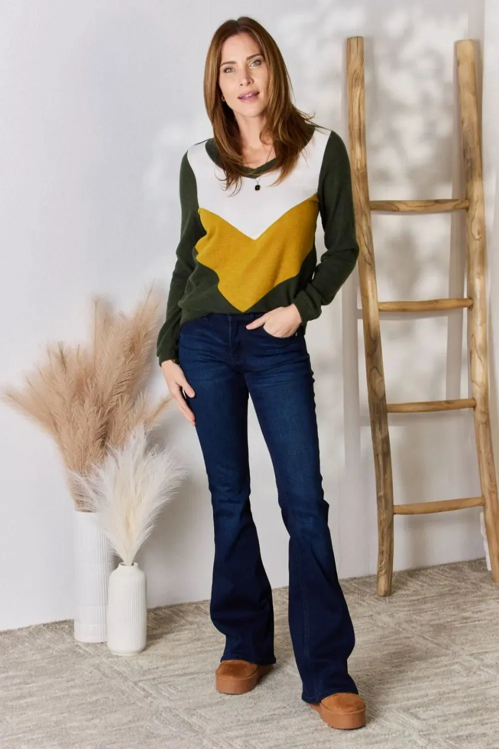 Hailey & Co Full Size Colorblock V-Neck Blouse sold by Gigi Laurent product image thumbnail 5