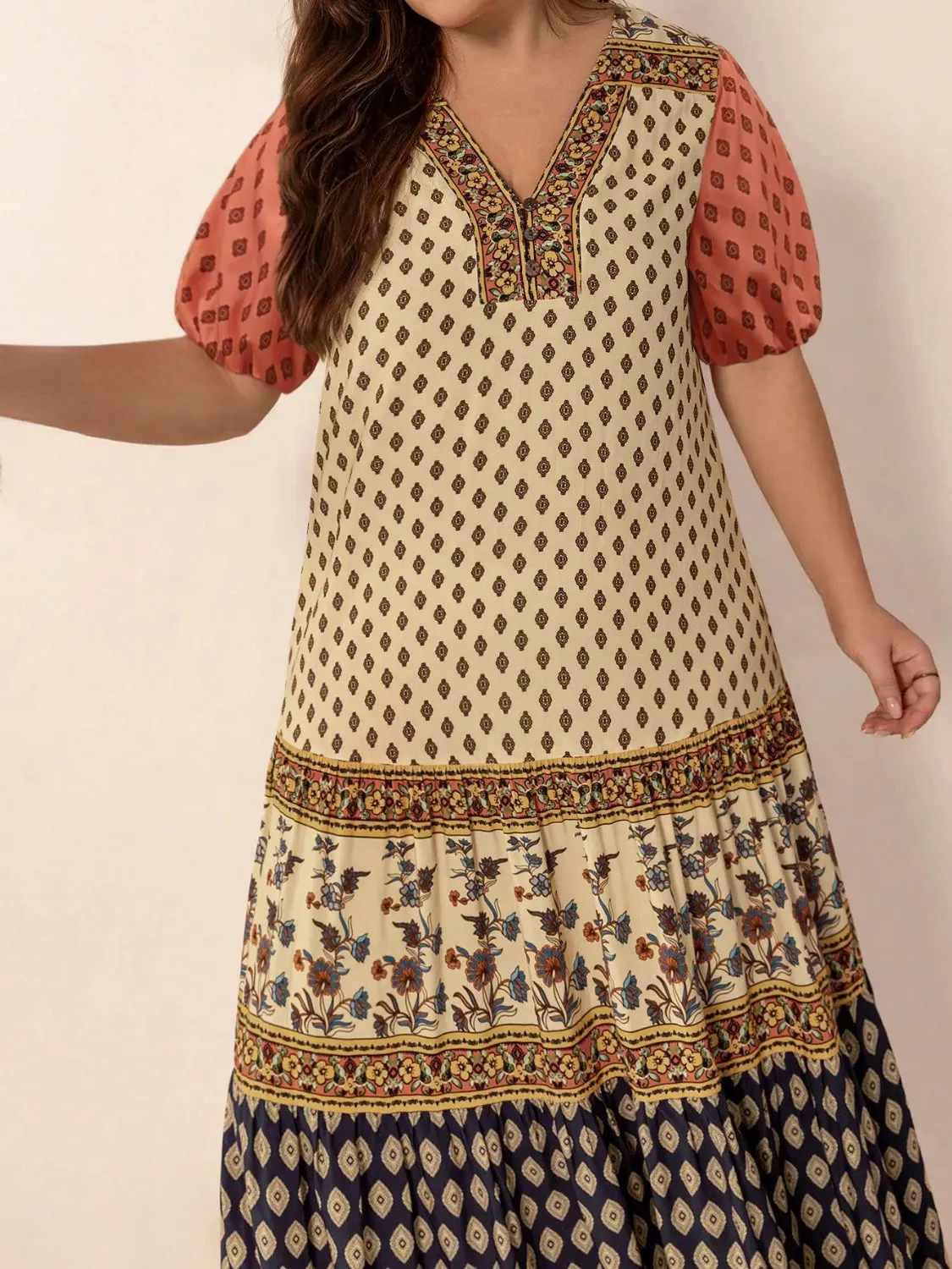 Plus Size Ruched Printed Short Sleeve Midi Dress sold by Gigi Laurent product image thumbnail 5