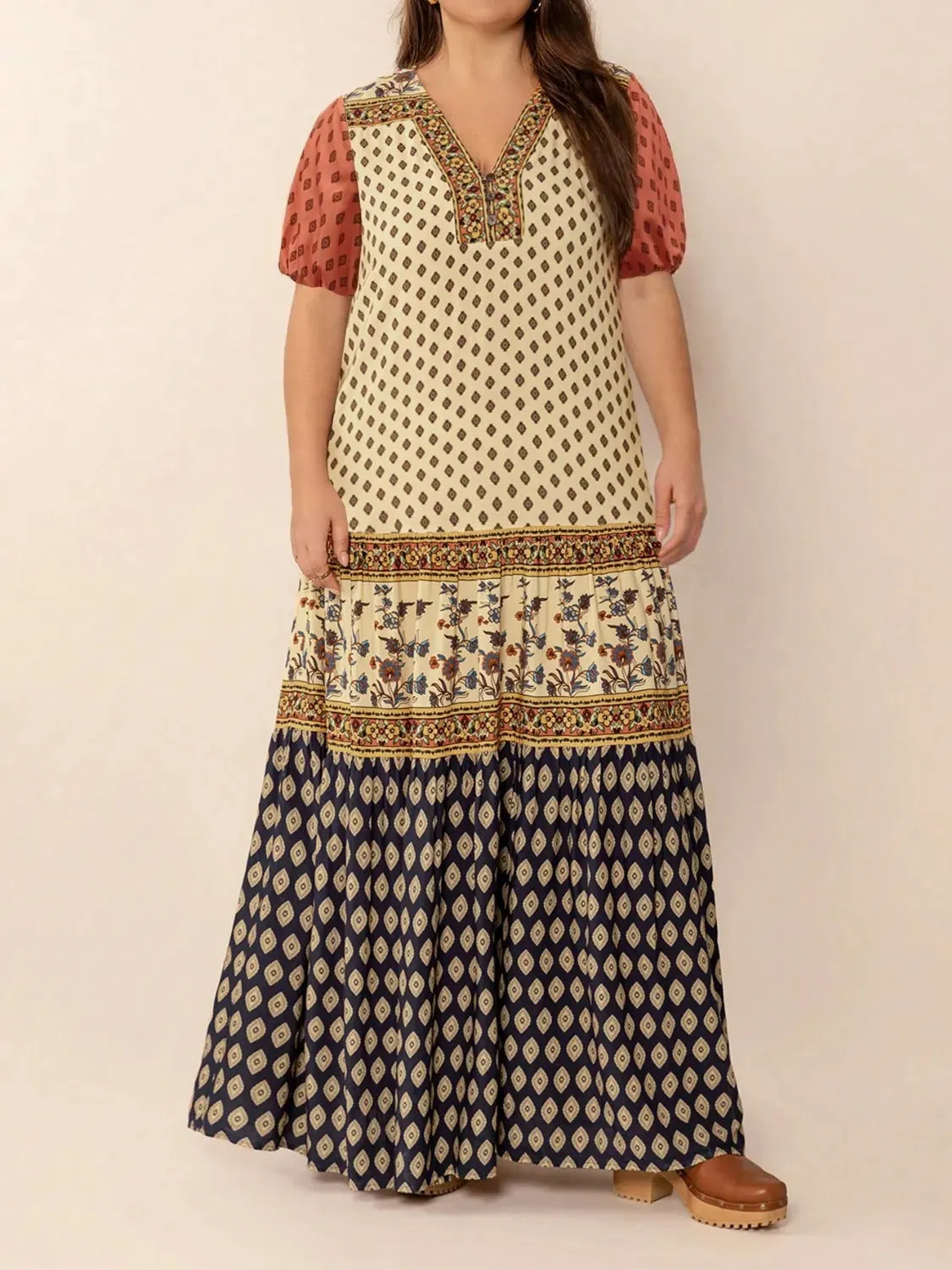 Plus Size Ruched Printed Short Sleeve Midi Dress sold by Gigi Laurent product image thumbnail 3