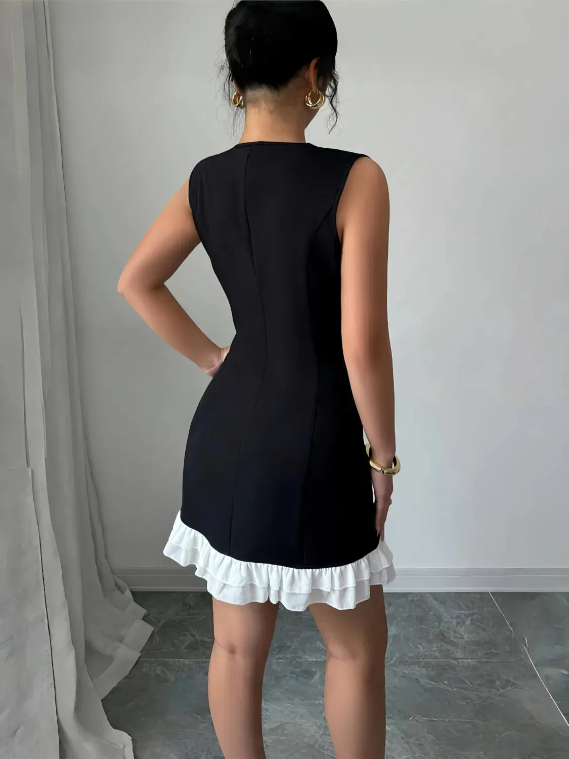 Flower Round Neck Sleeveless Dress sold by Gigi Laurent product image thumbnail 3