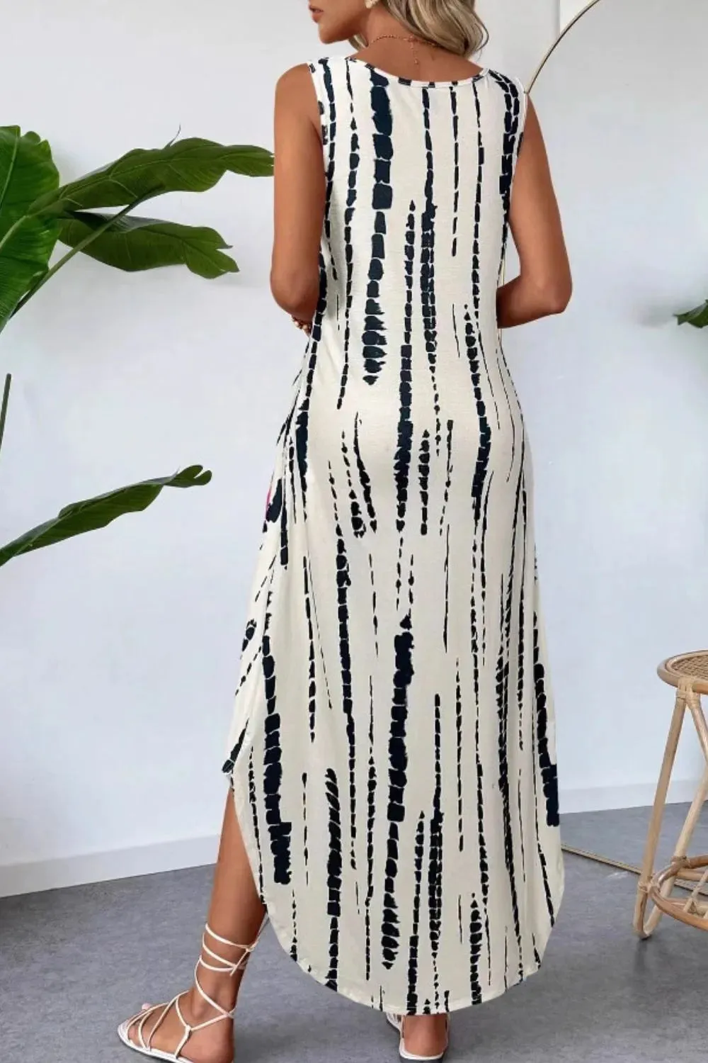 Scoop Neck Sleeveless Dress with Pockets sold by Gigi Laurent product image thumbnail 5