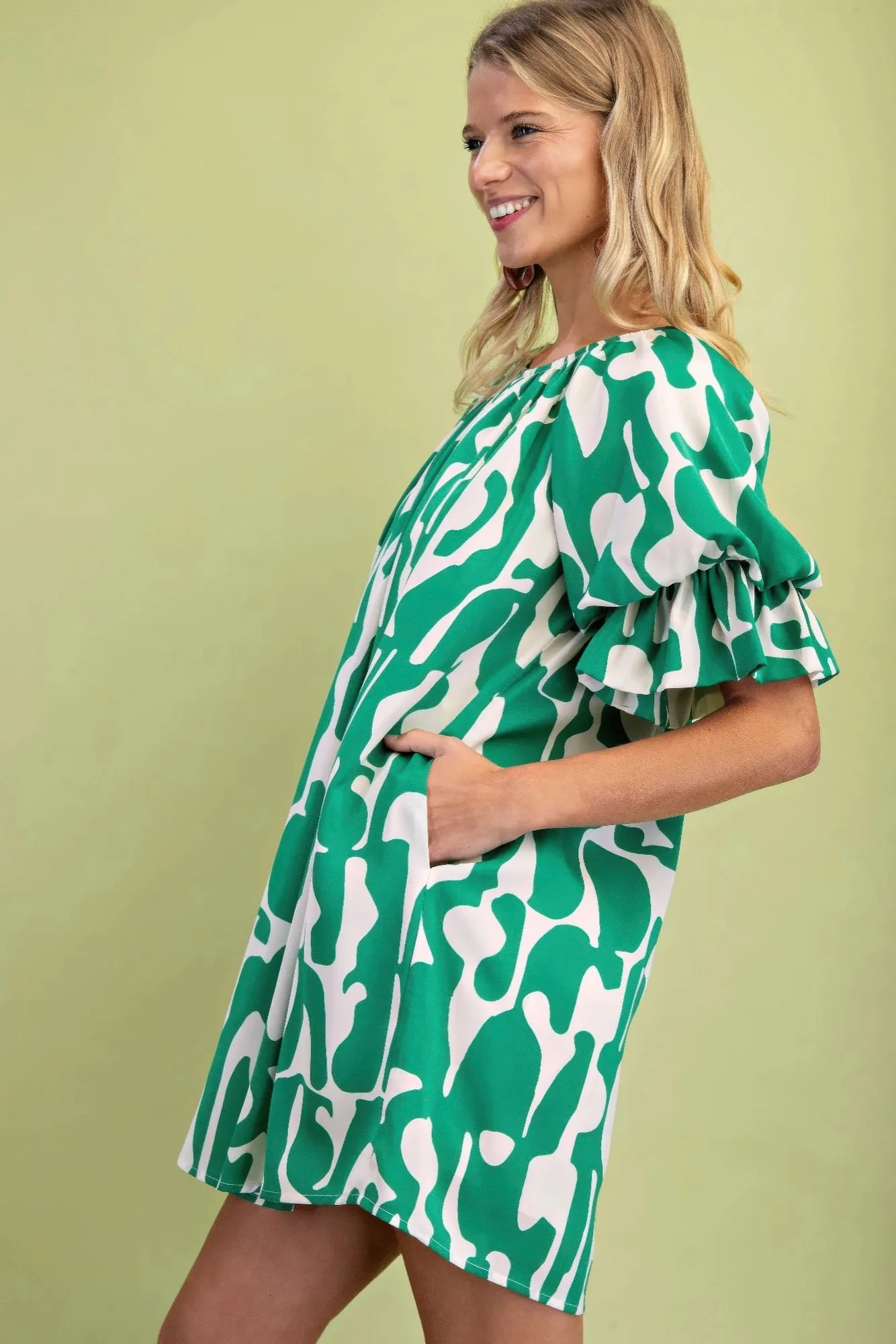 Geometric Print Loose Fit Mini Dress With Gathered Balloon Sleeves sold by Gigi Laurent product image thumbnail 4