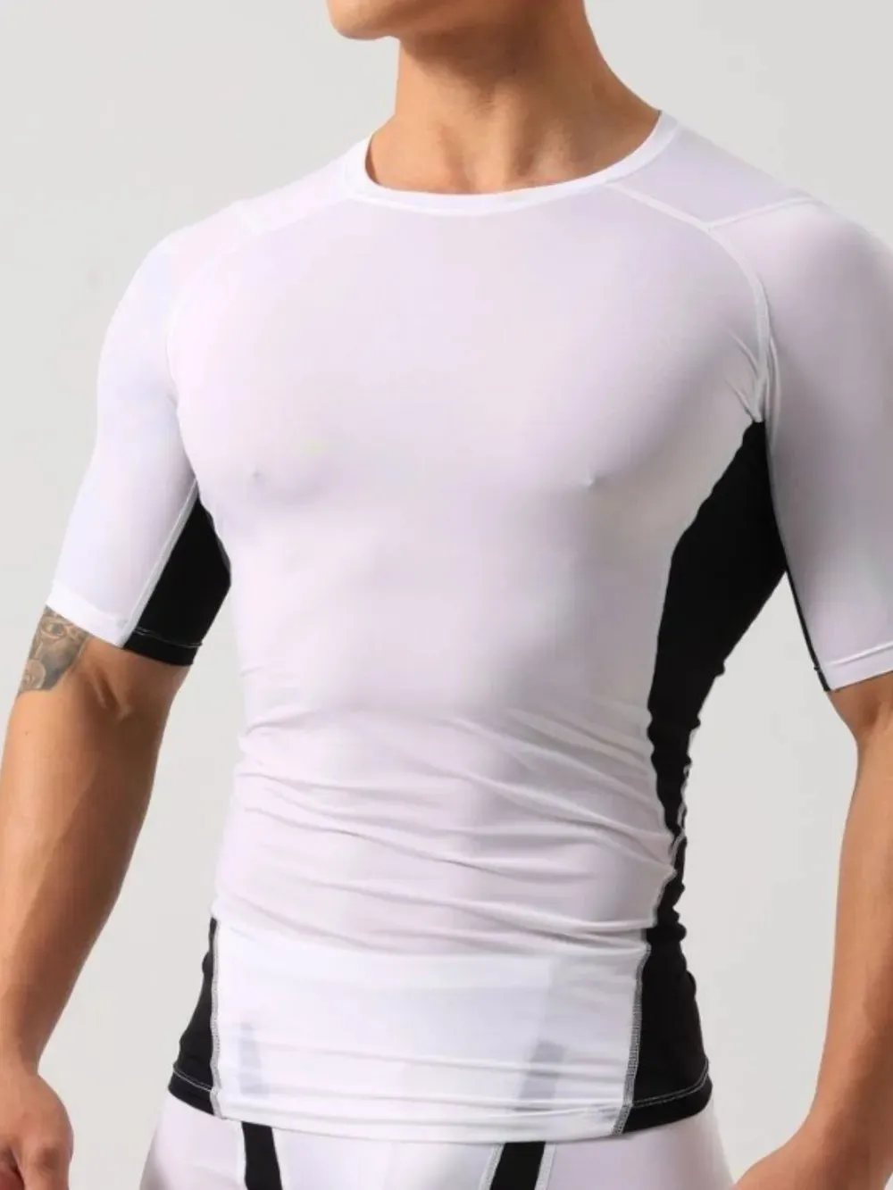Men's Contrast Round Neck Short Sleeve T-Shirt sold by Gigi Laurent product image thumbnail 4