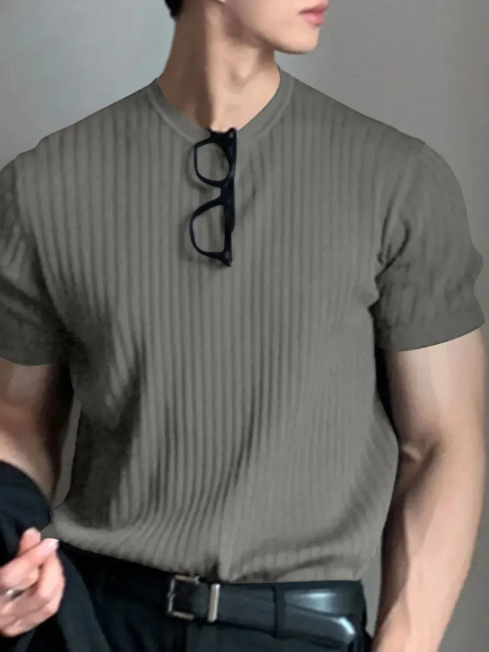 Men's Full Size Round Neck Short Sleeve T-Shirt Plus Size sold by Gigi Laurent product image thumbnail 4