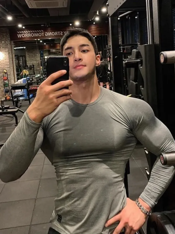 Men's Plus Size Round Neck Breathable T-Shirt sold by Gigi Laurent