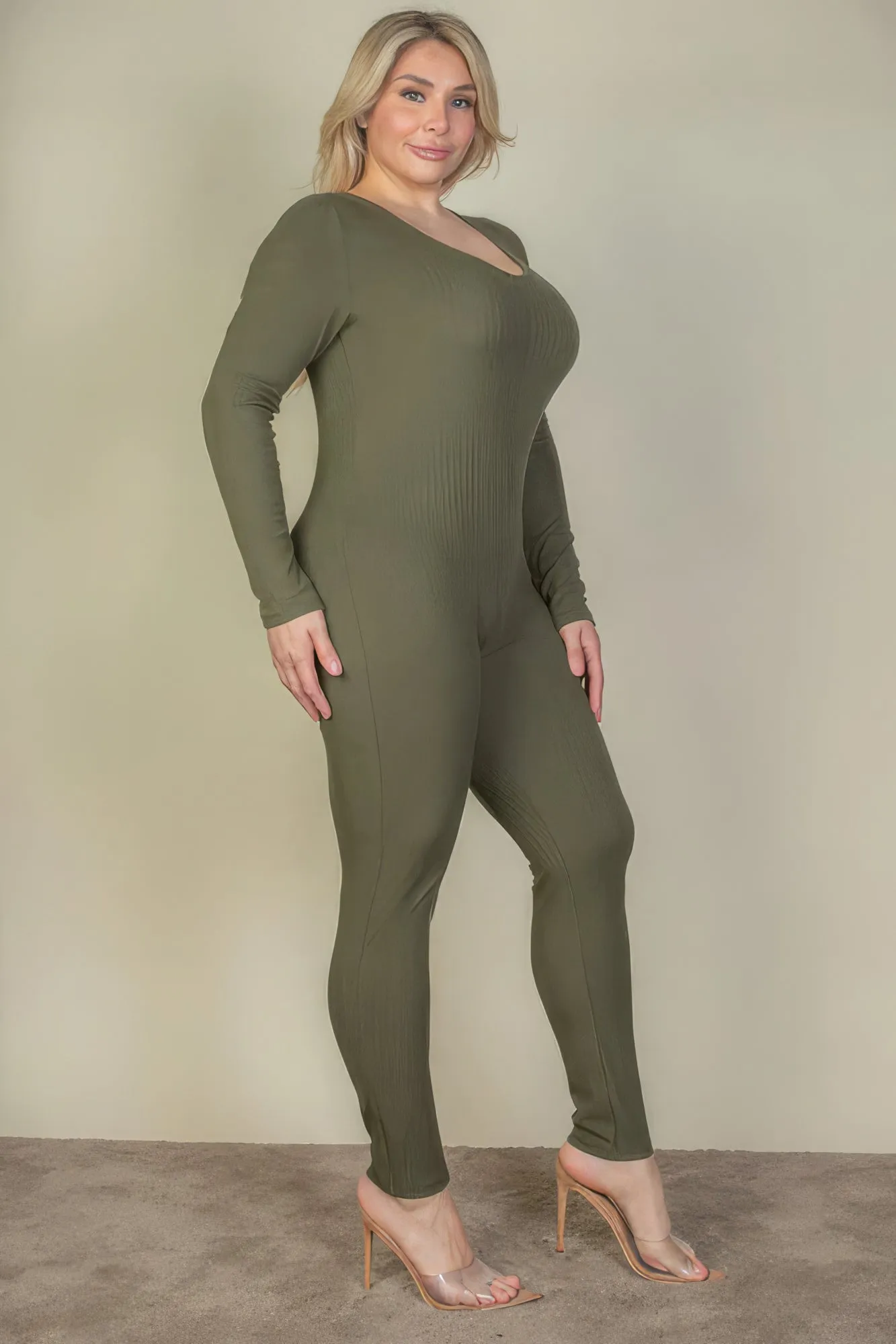Plus Size Ribbed Scoop Neck Long Sleeve Jumpsuit sold by Gigi Laurent product image thumbnail 4