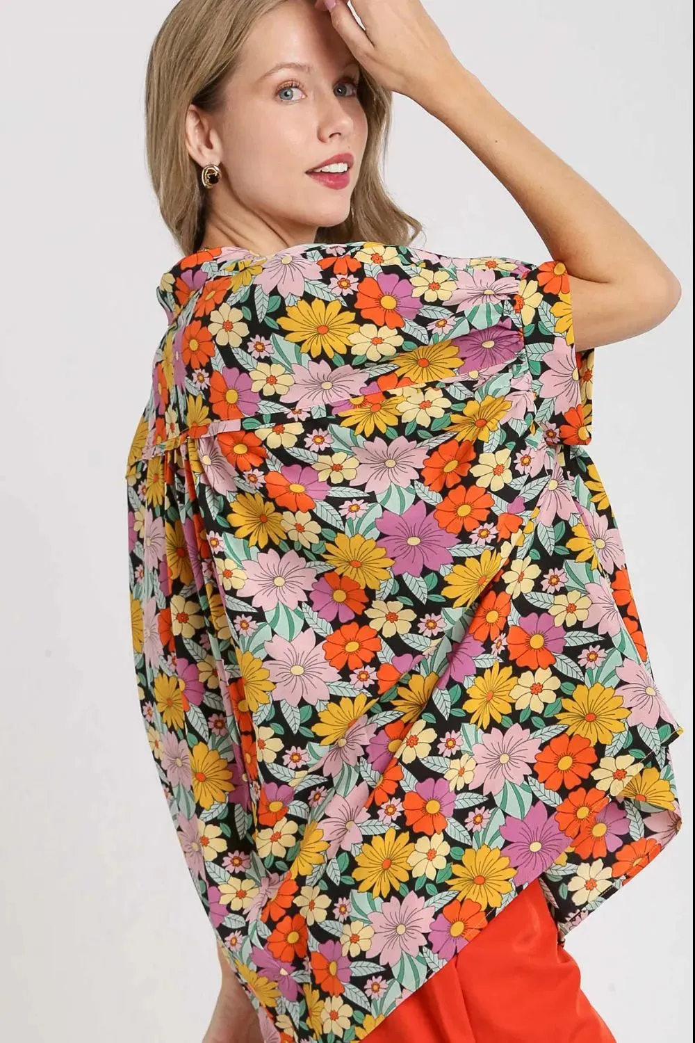 Umgee Full Size Flower Print Boxy Cut Button Down Shirt Plus Size sold by Gigi Laurent product image thumbnail 2