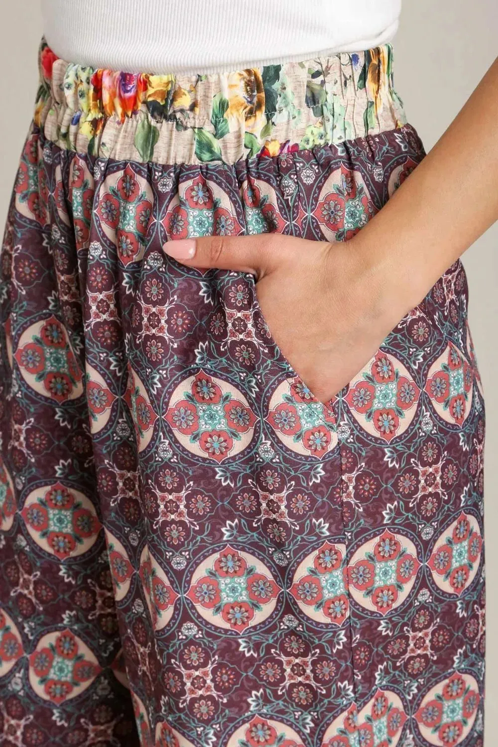 Umgee Full Size Mixed Print Elastic Waistband Pants Plus Size sold by Gigi Laurent product image thumbnail 4