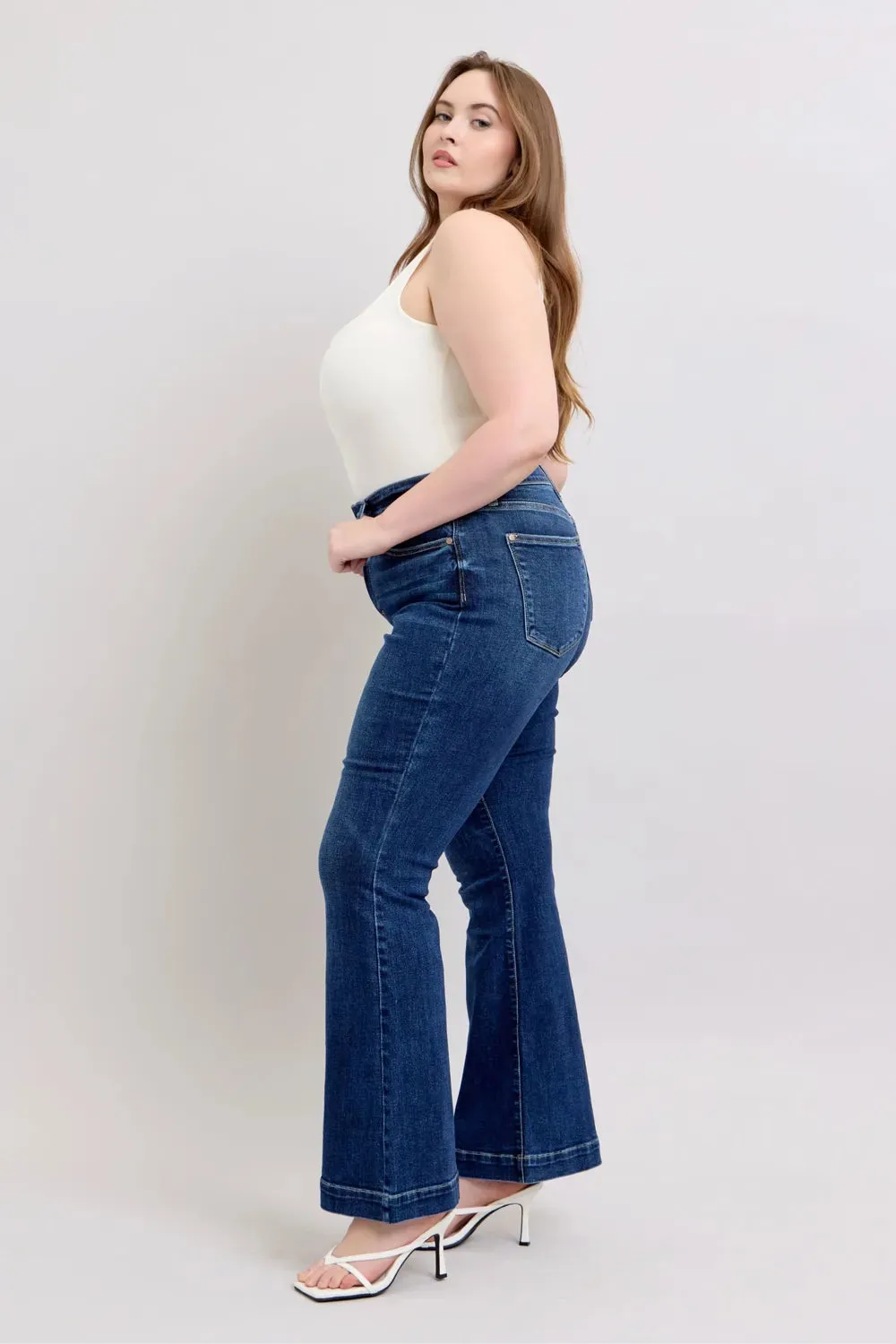 Judy Blue Full Size High Rise Flare Jeans with Pockets Plus Size sold by Gigi Laurent product image thumbnail 3