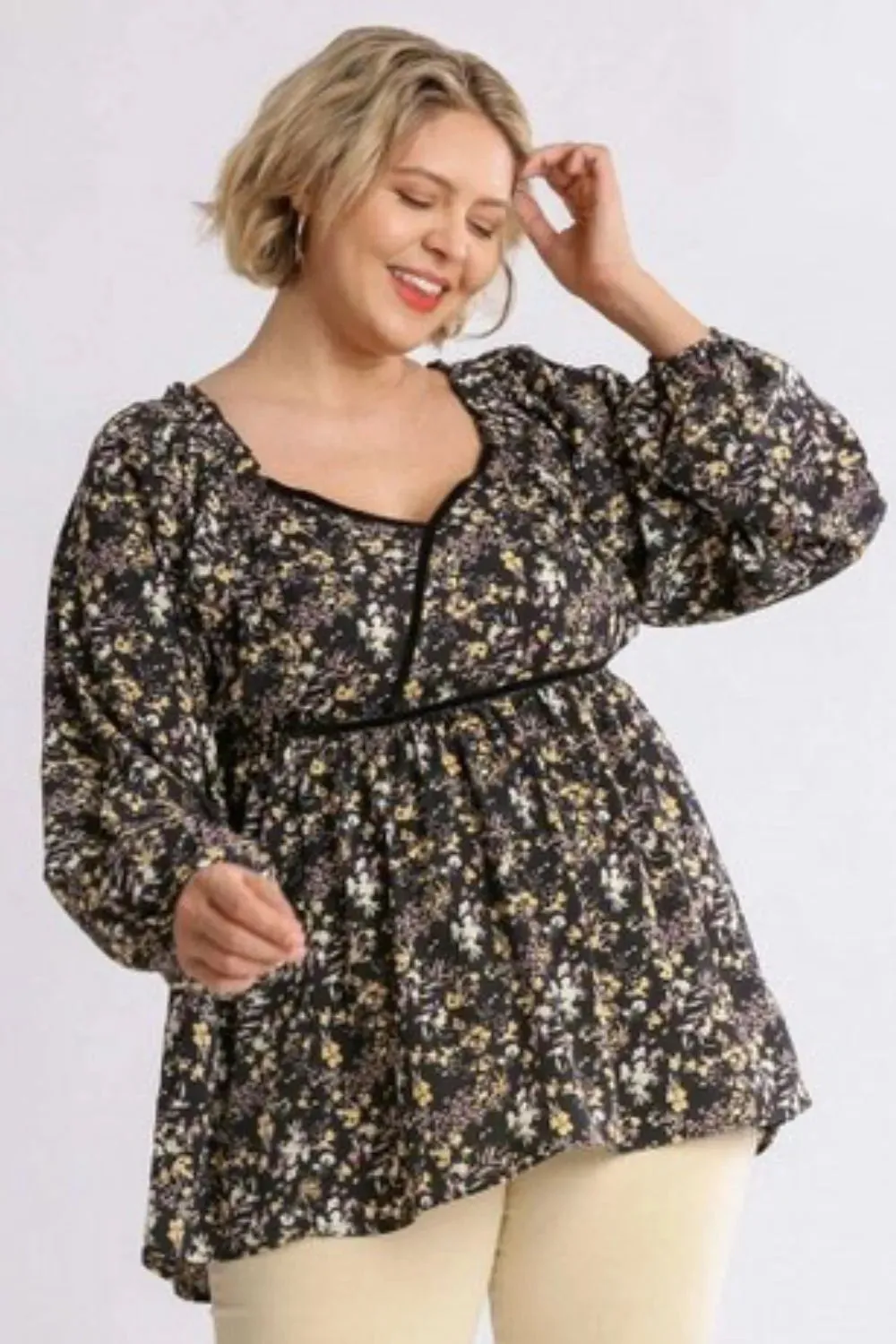 Umgee Full Size Floral Print Velvet Trimmed Balloon Sleeve Top Plus Size sold by Gigi Laurent product image thumbnail 2