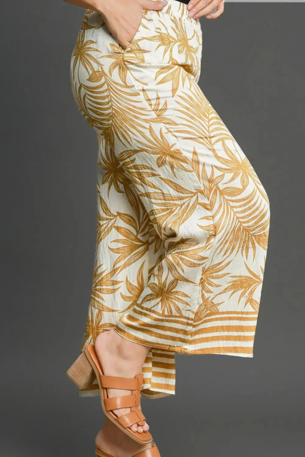 Umgee Full Size Tropical Print Wide Leg Pants Plus Size sold by Gigi Laurent product image thumbnail 3
