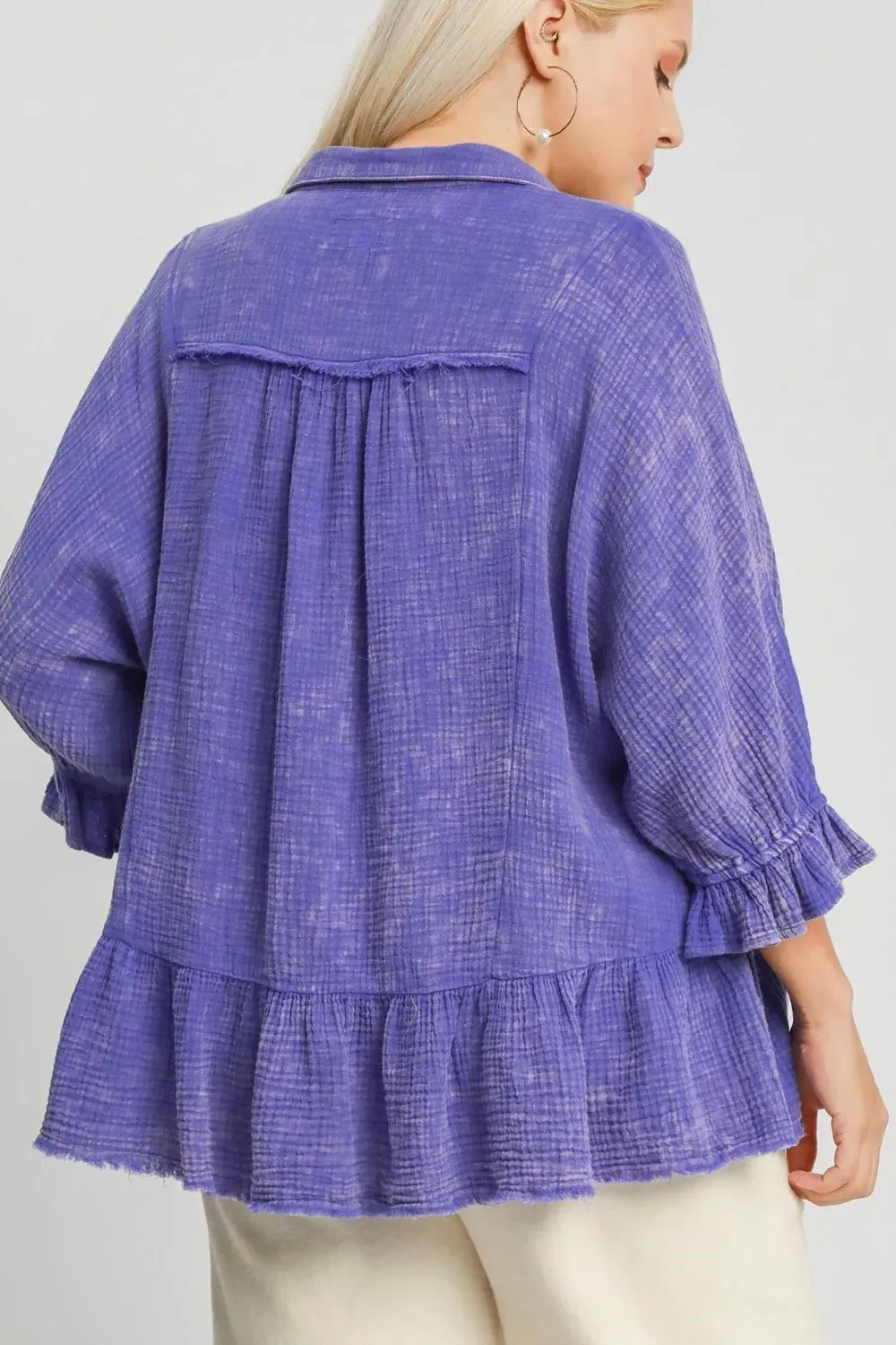 Umgee Plus Size Size Mineral Washed Cotton Gauze Top sold by Gigi Laurent product image thumbnail 3