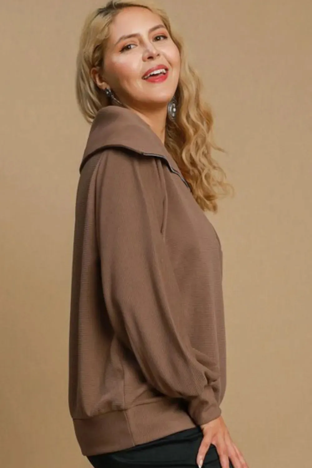 Umgee Full Size Ribbed Knit Half Zipper Sweatshirt Plus Size sold by Gigi Laurent product image thumbnail 4